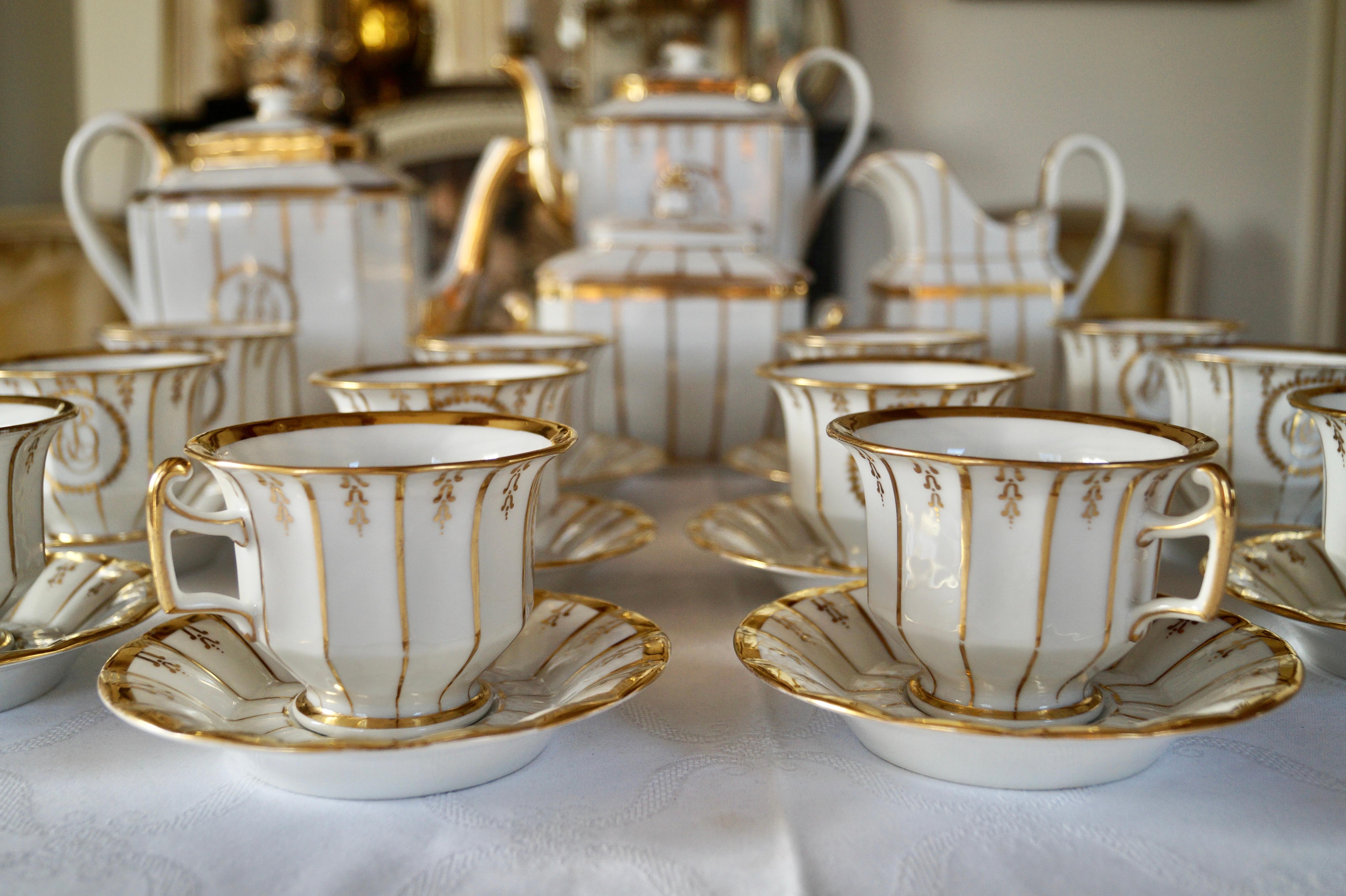 French Antique Old Paris Porcelain - Porcelaine de Paris Tea Service with Monogram  For Sale