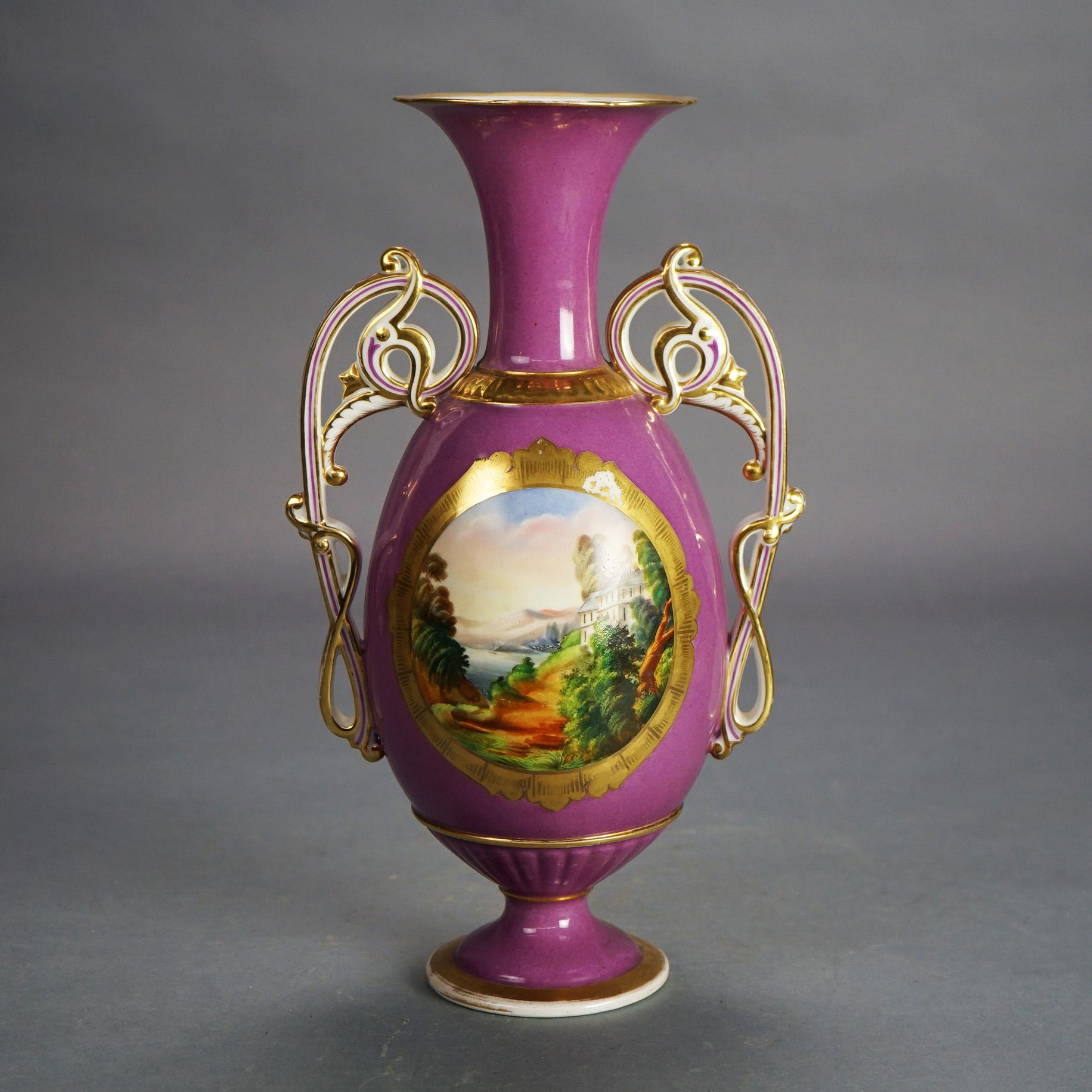 Antico vaso in porcellana Old Paris con paesaggio scenico, manici a forma di voluta e dettagli dorati, C1880

Misure: 14