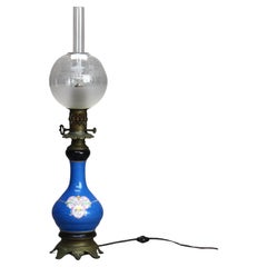 Lampada da tavolo in porcellana Old Paris con paralume in vetro acidato C1870