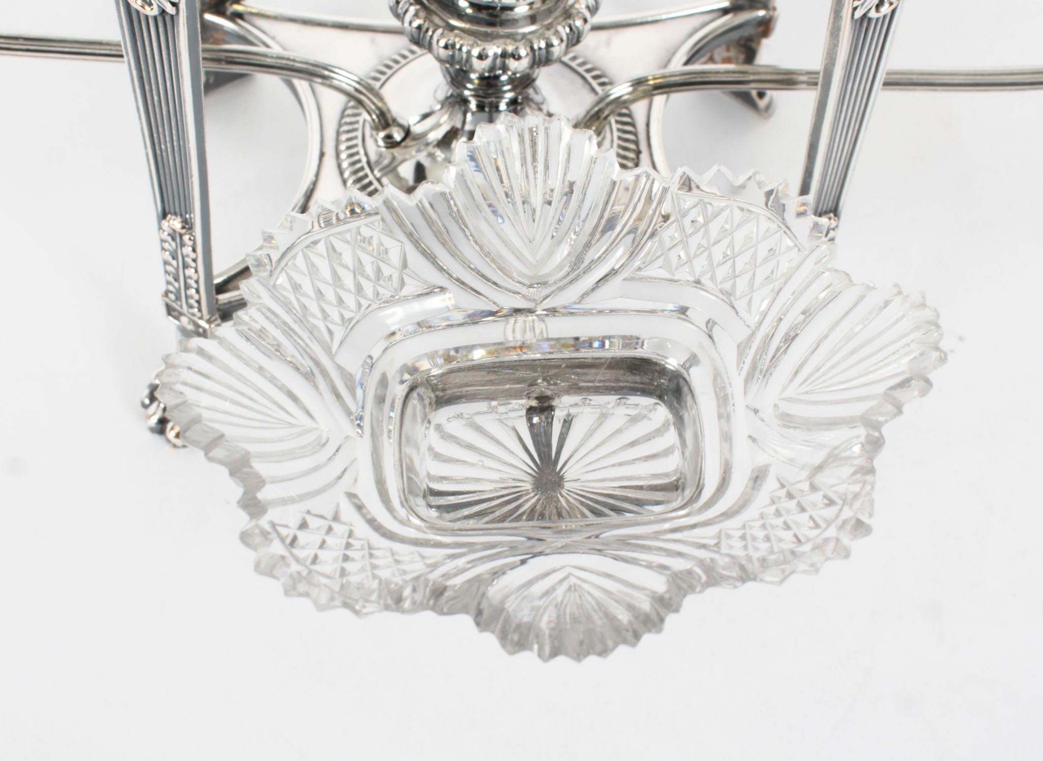 Centro de mesa antiguo de Sheffield de cristal tallado C1820 Siglo XIX en venta 2