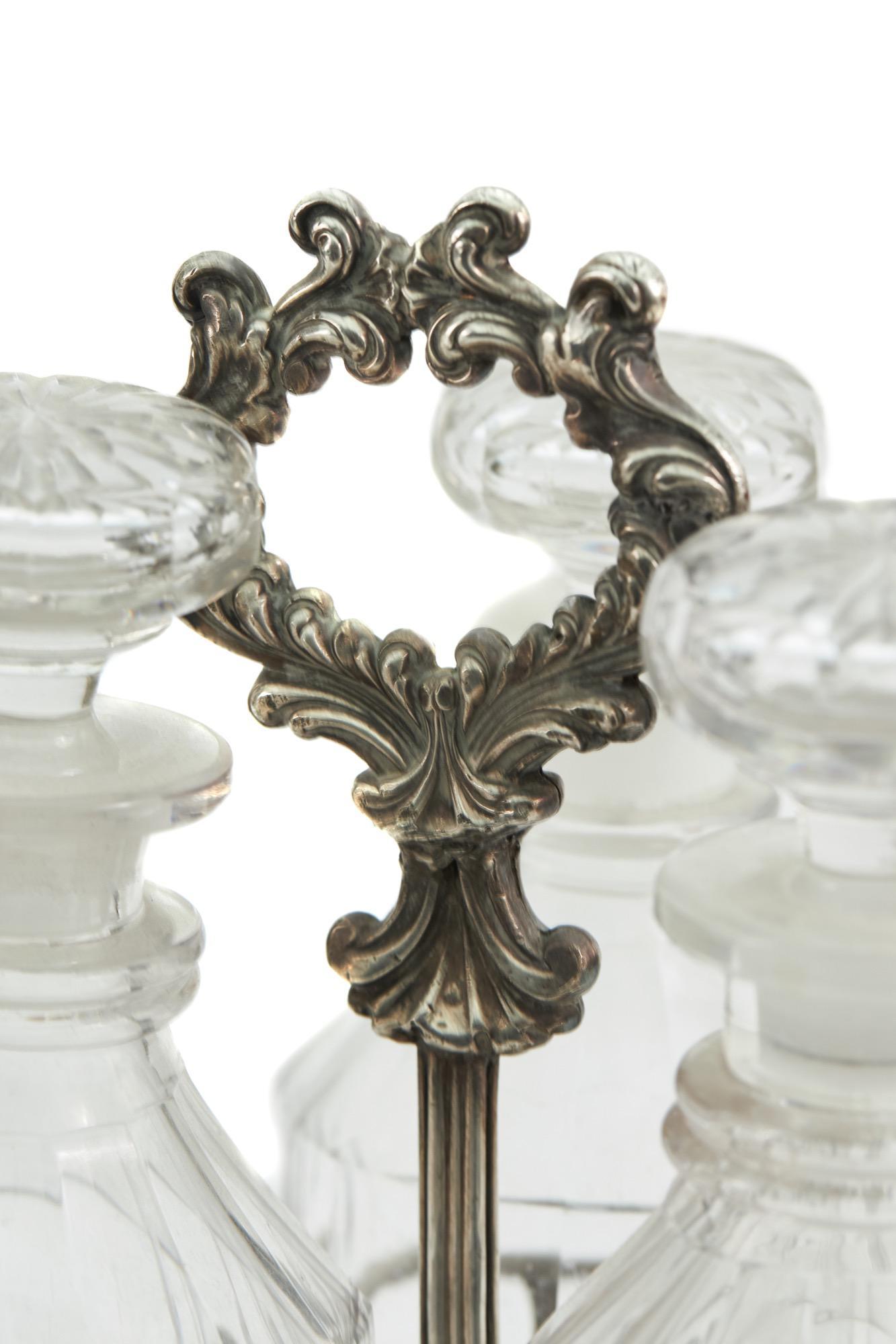Verre Ancienne carafe de carafe Sheffield à trois bouteilles en vente