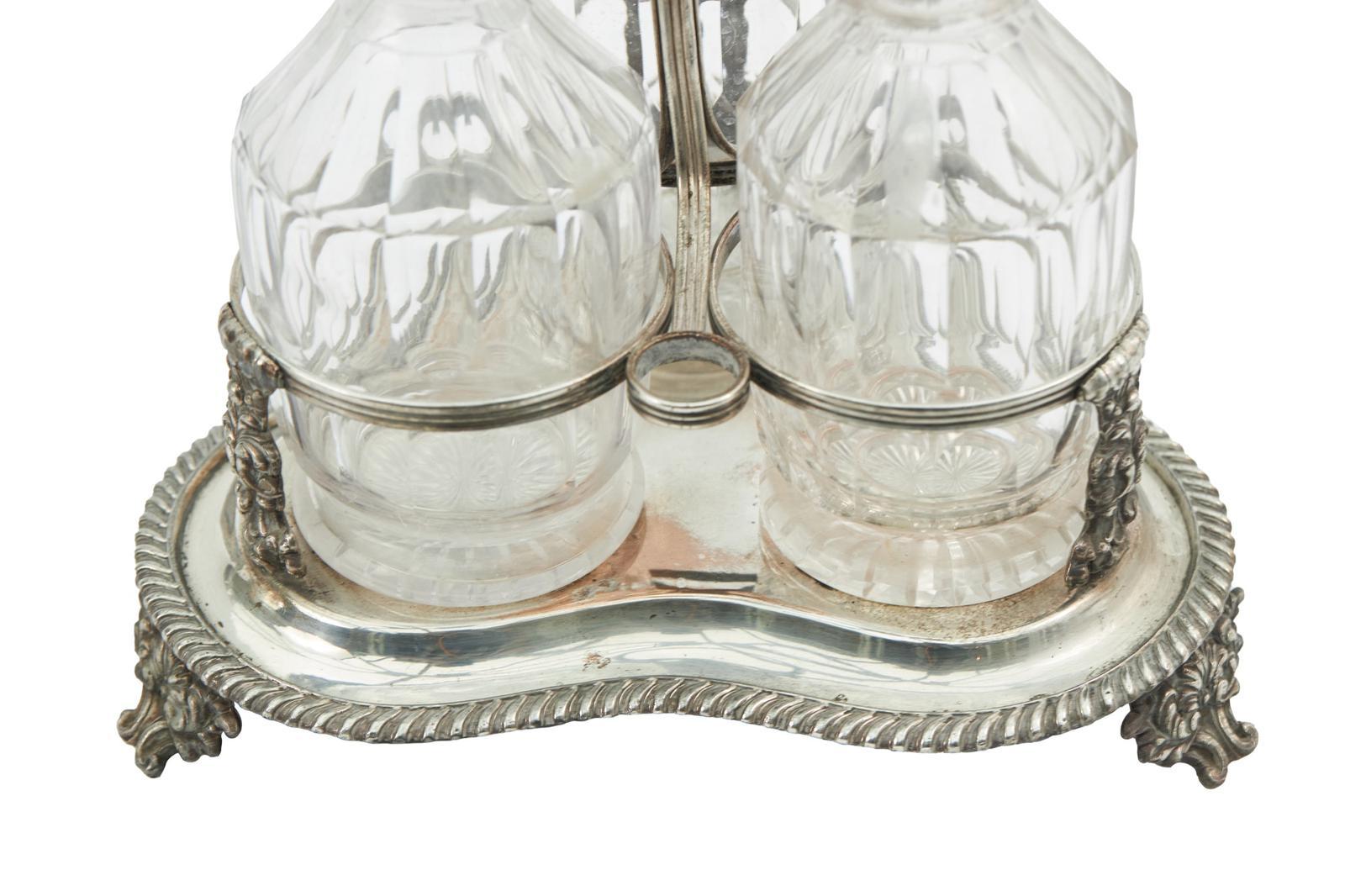 Ancienne carafe de carafe Sheffield à trois bouteilles en vente 1