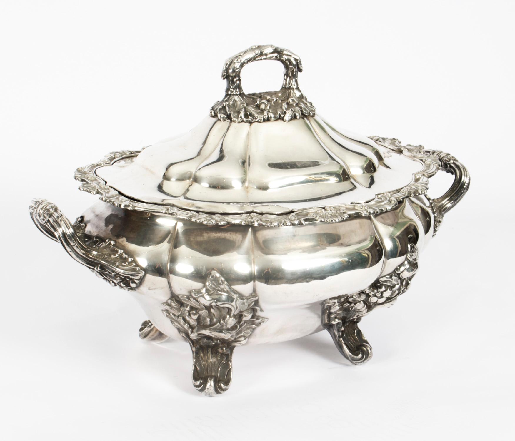 This is a magnificent large antique English Old Sheffield silver plate tureen with the original domed cover, circa 1790 in date.

It bears the crosskeys mark for I.E stands for John Edwards III,
 
This stunning tureen is oval in shape and features