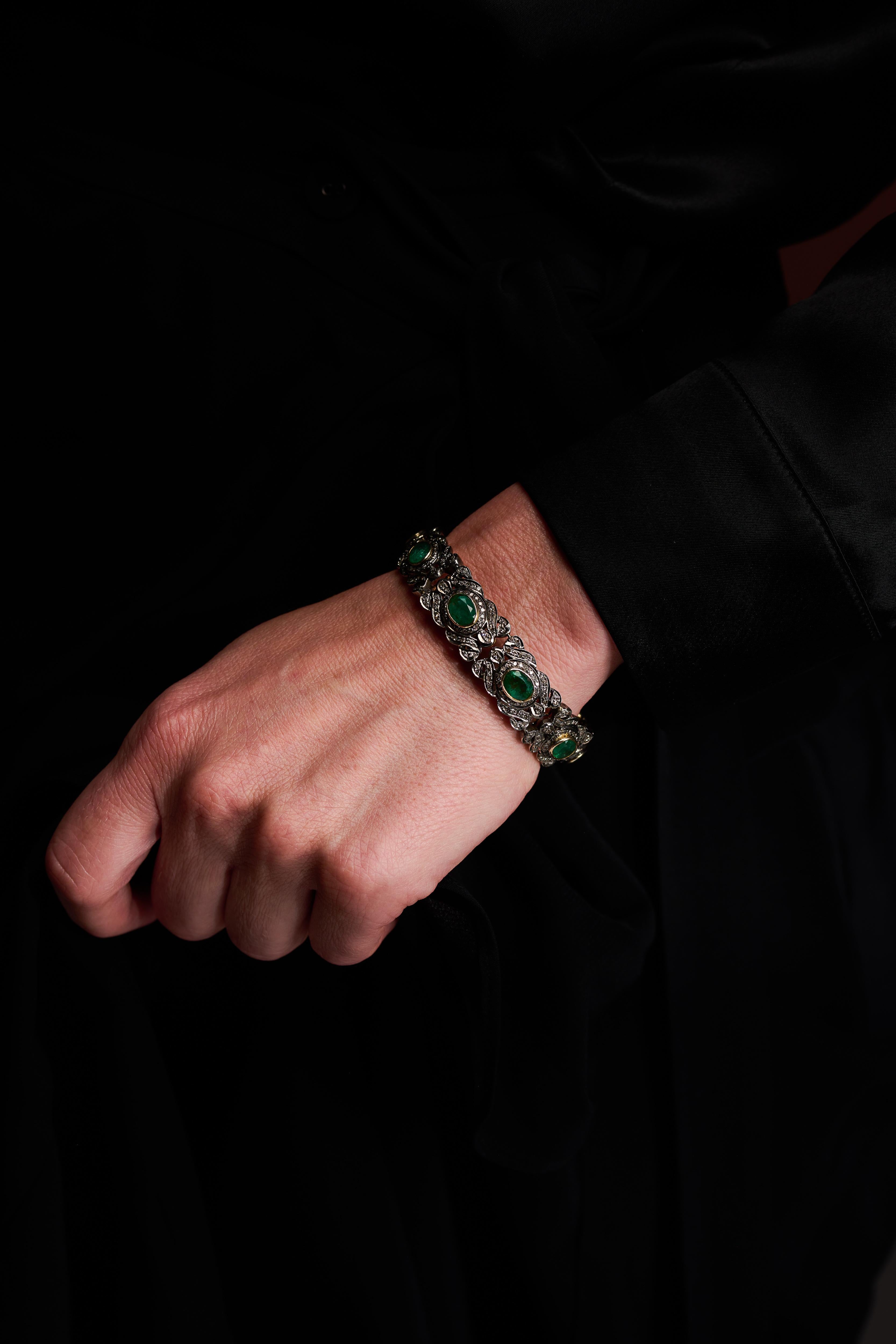Antique old world belle époque emerald and diamond bracelet For Sale 1
