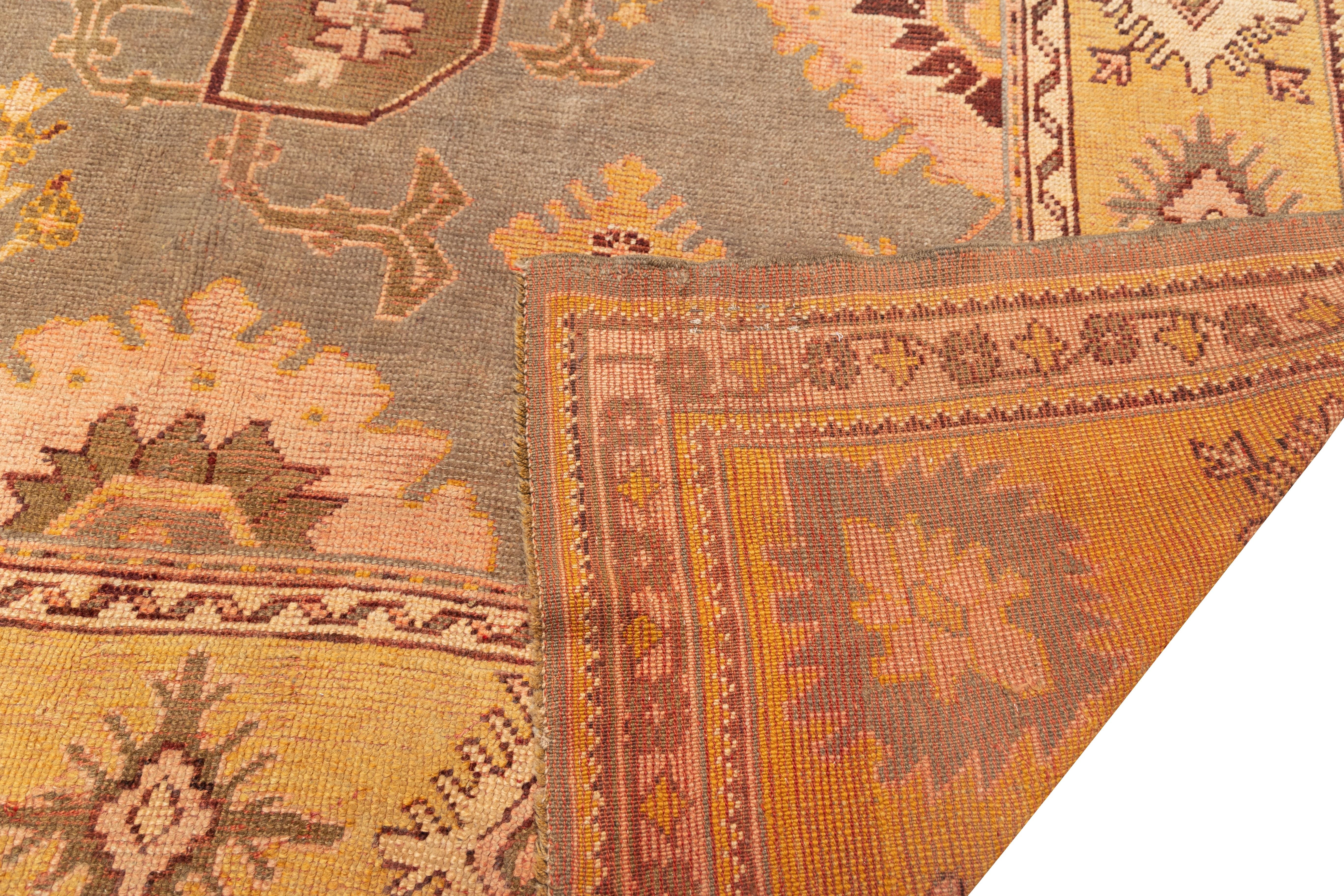 Tessuto a mano Alriz Collection: Antique olive all over design Oushak rug in vendita