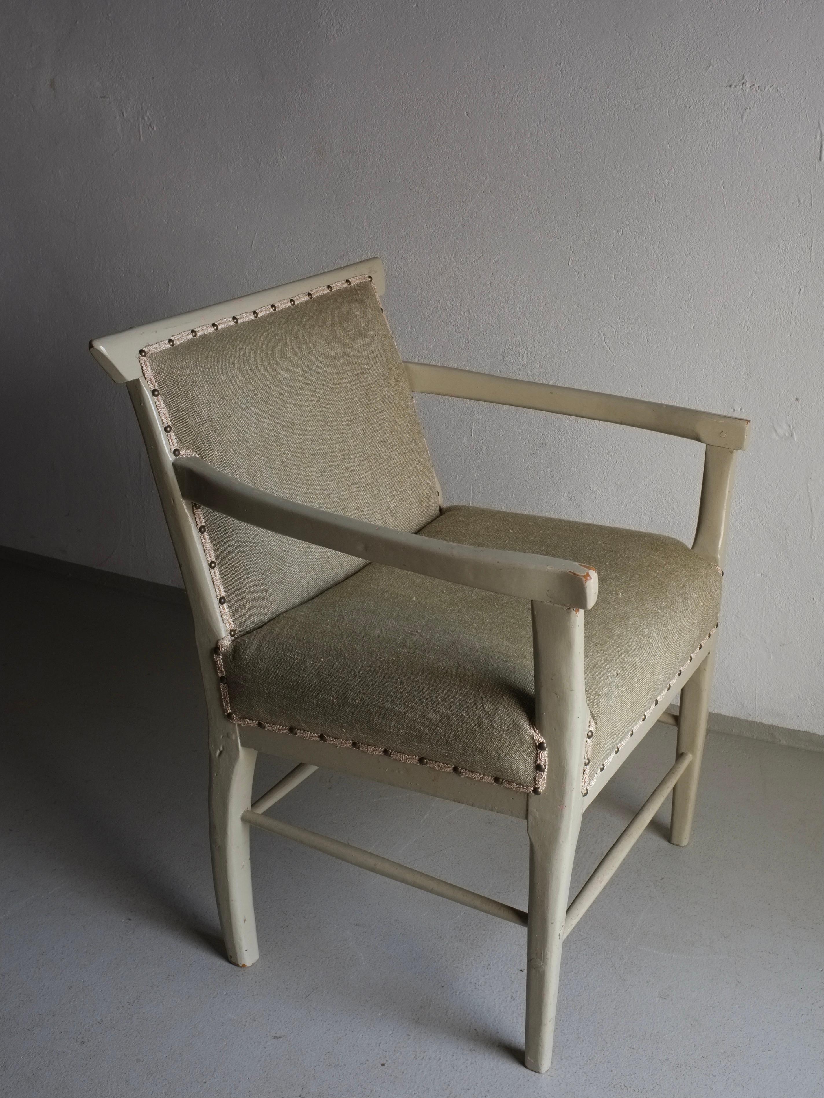 Antique Olive Green Painted Armchair, Sweden, 1900s In Good Condition For Sale In Rīga, LV