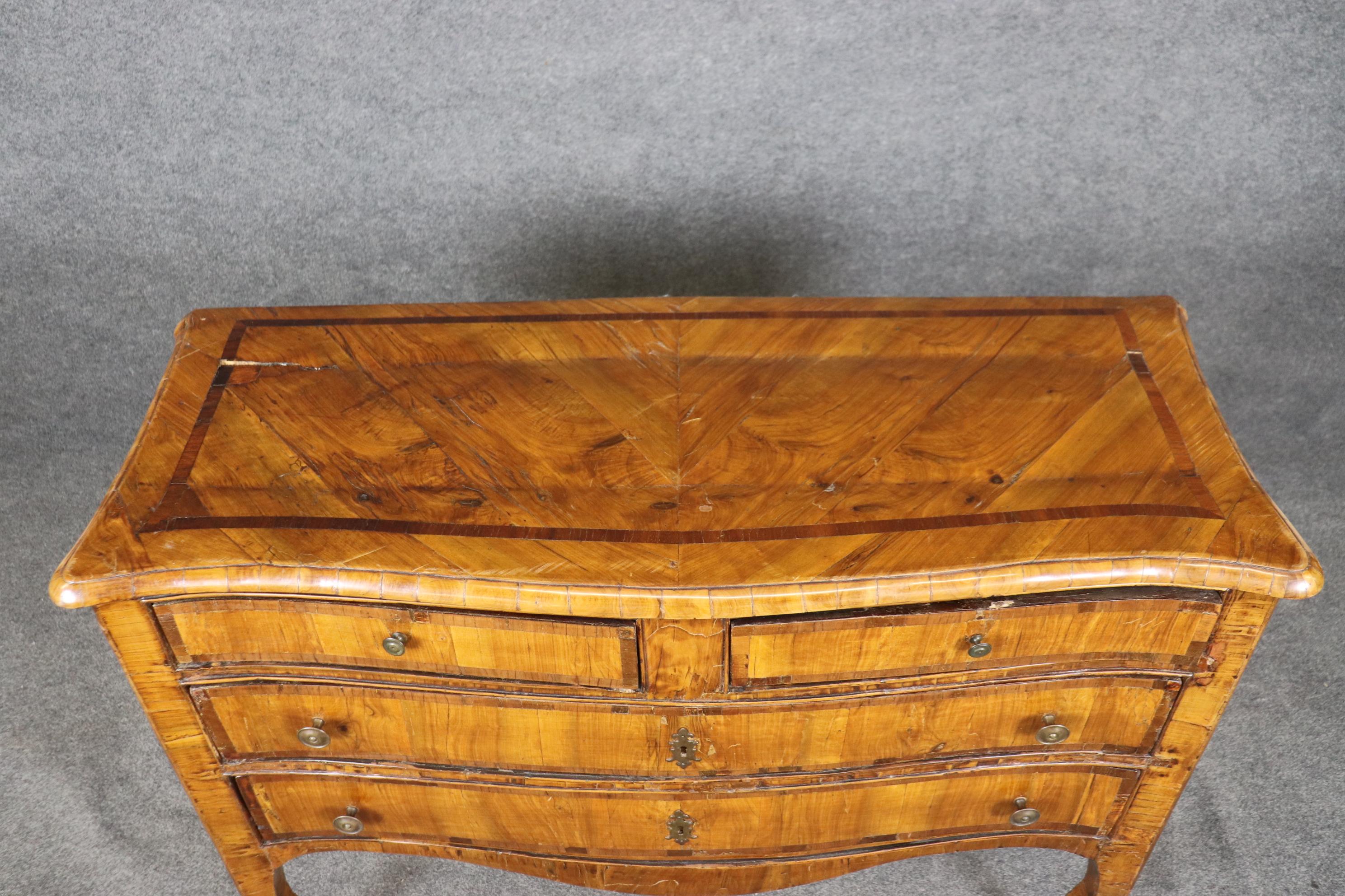 Antique Olive Wood Italian-Made Louis XV Commode 1740s era For Sale 1