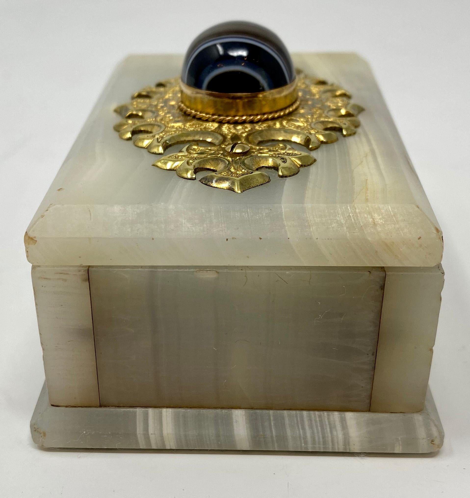 Antique Onyx and Bronze D'Ore Jewel Box Mounted with Banded Agate, circa 1890s 1