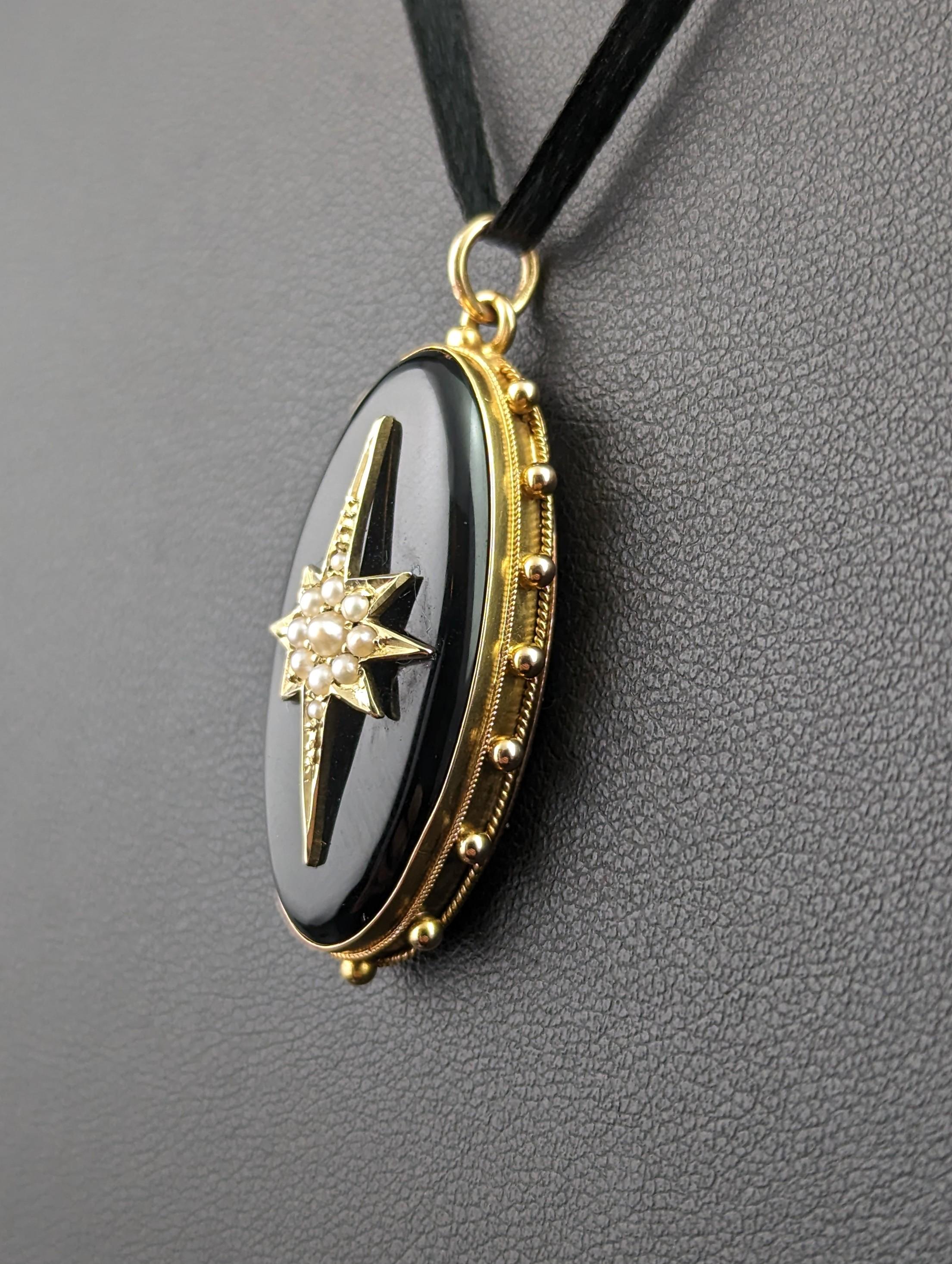 Cabochon Antique Onyx and Pearl Mourning Locket, Star, 9k Gold