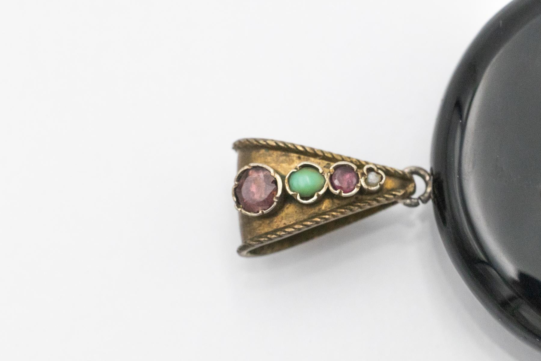 Antique onyx locket with pearls, garnets, and turquoises. In Good Condition For Sale In Chorzów, PL