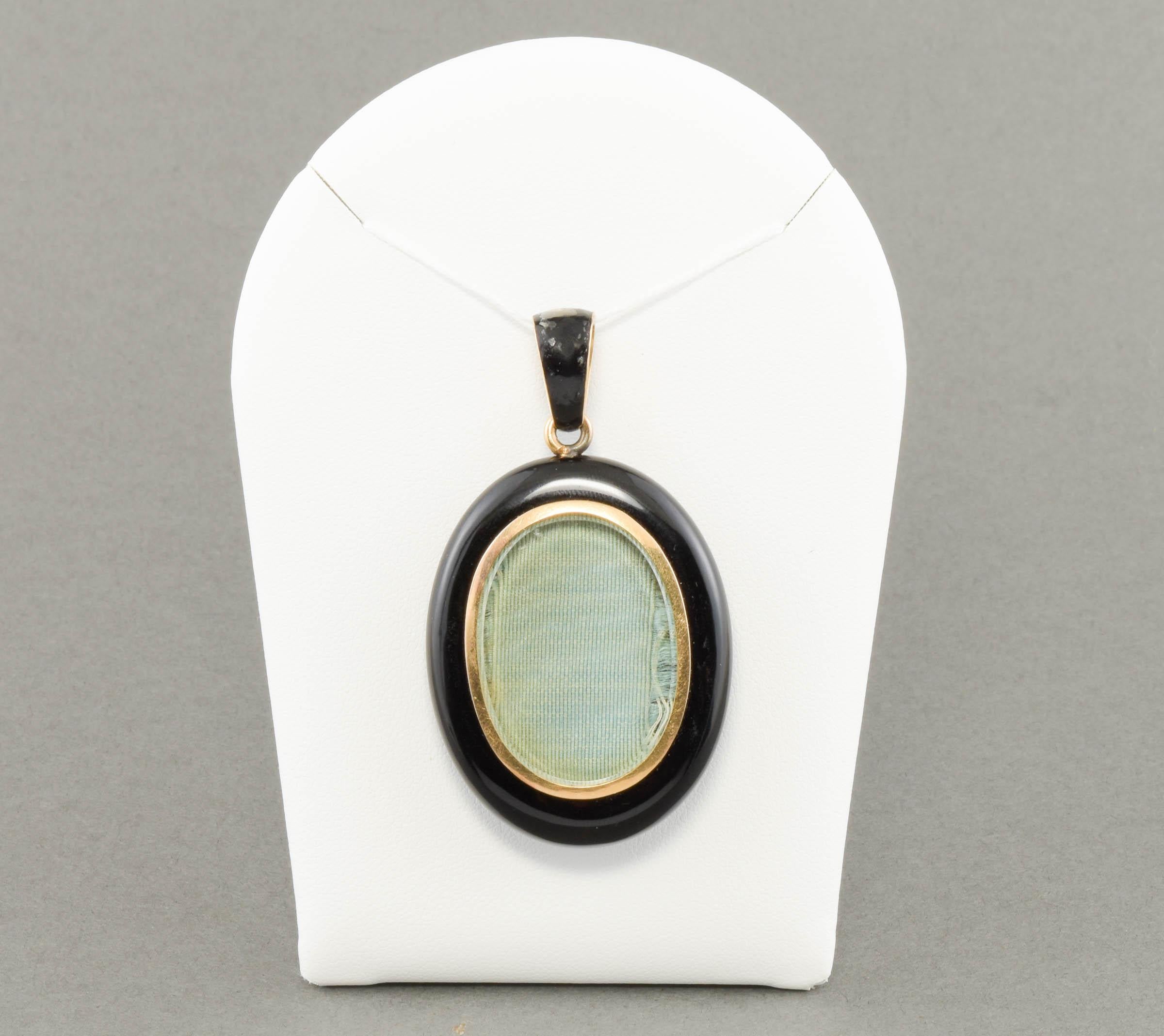 Antikes Onyx-Goldarmband mit Rosenschliff-Diamant-Initial (Viktorianisch) im Angebot