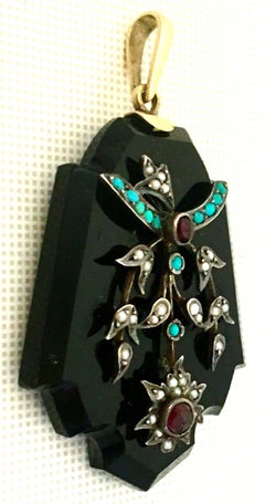 Antique  Onyx, Semi Precious Stone & 12K Gold Mourning Locket Necklace Pendant