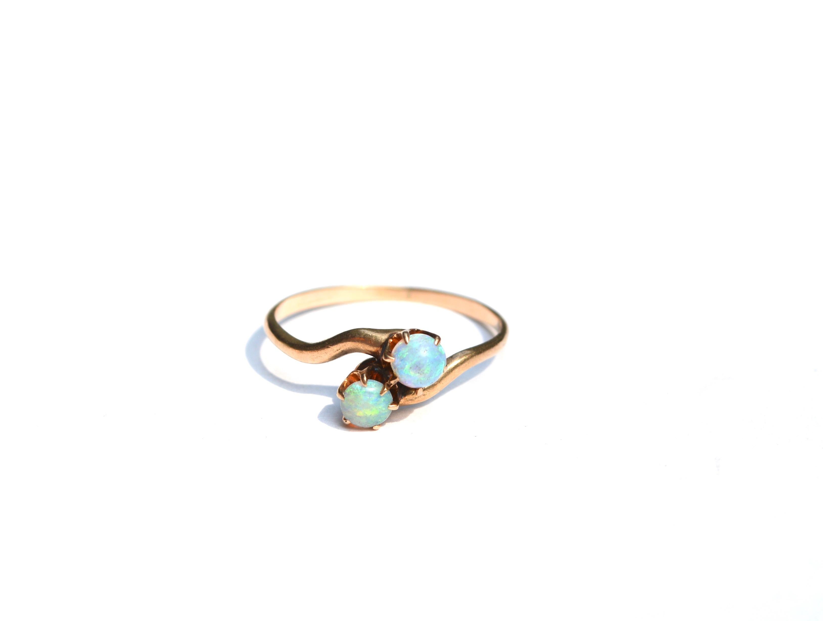 Antique Opal 14 Karat Gold Ring 2