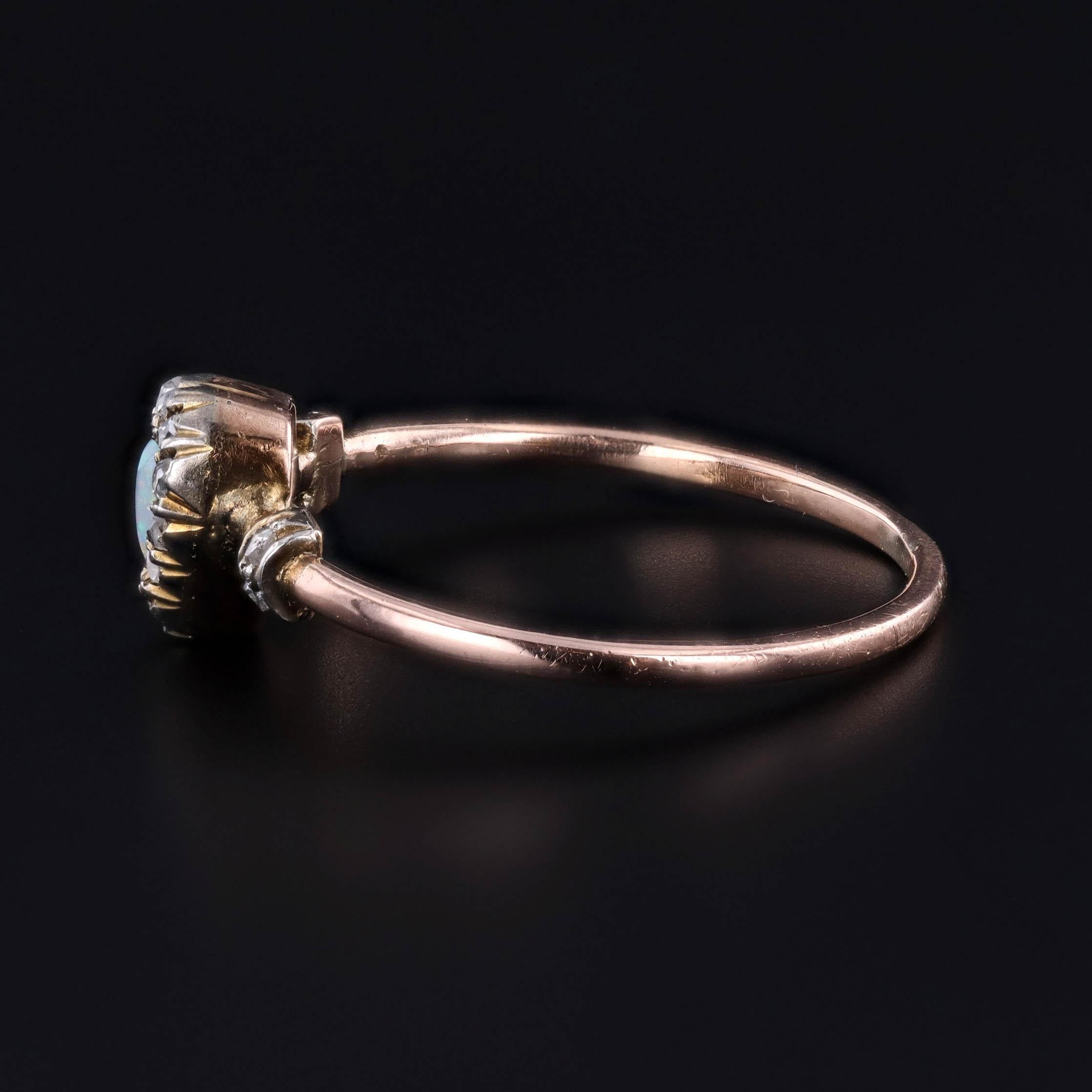 Antiker Opal- und Diamant-Herzring aus 18 Karat Gold (Viktorianisch) im Angebot