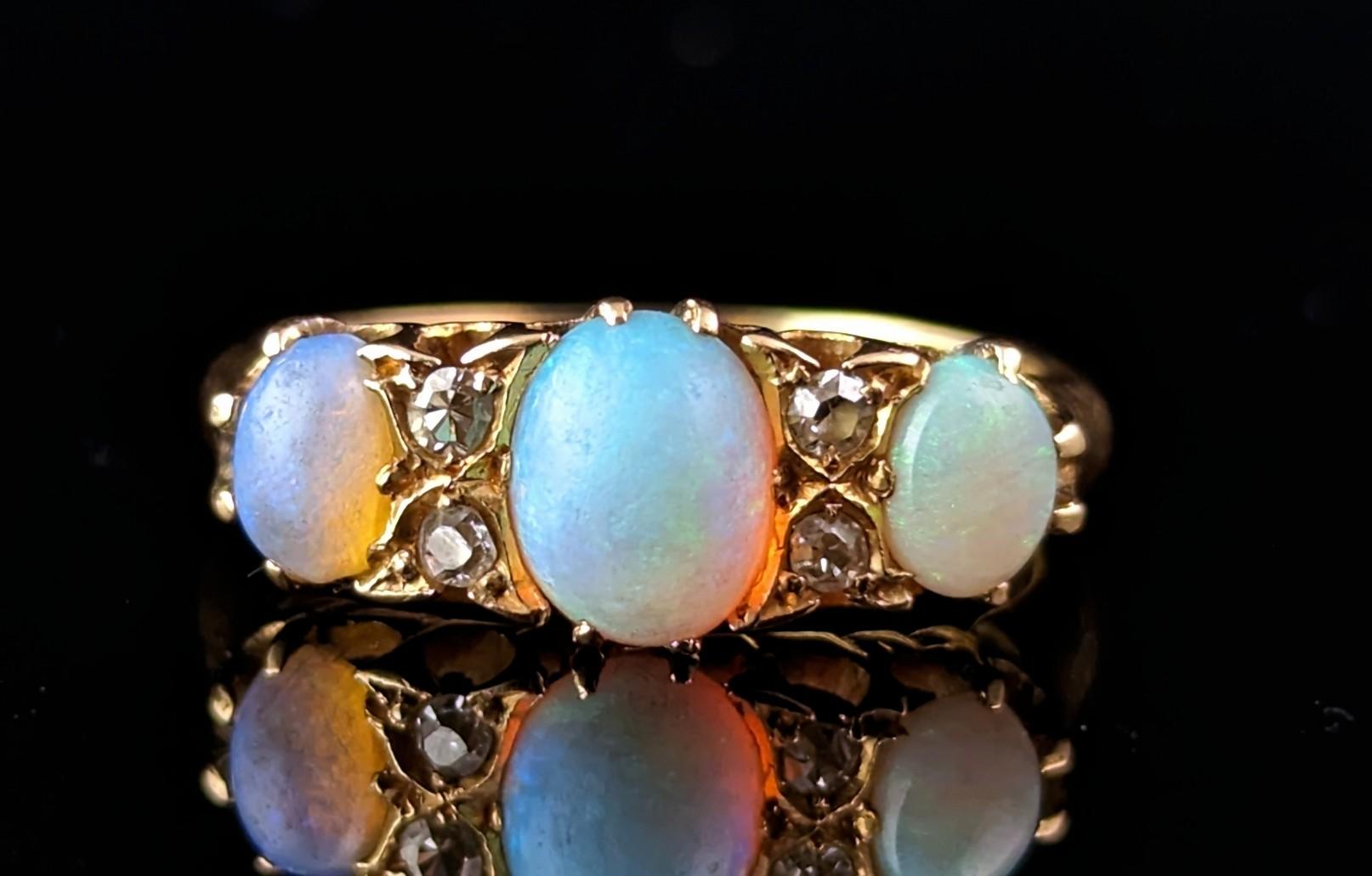 Antiker Opal- und Diamantring, 18 Karat Gold, edwardianisch 1