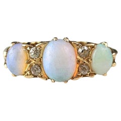 Antique Opal and Diamond ring, 18ct gold, Edwardian 