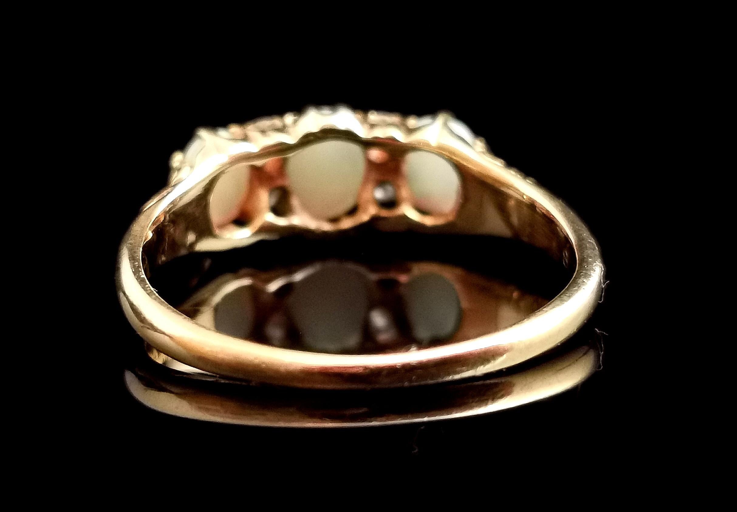 Women's Antique Opal and Diamond ring, 18k yellow gold, Edwardian 