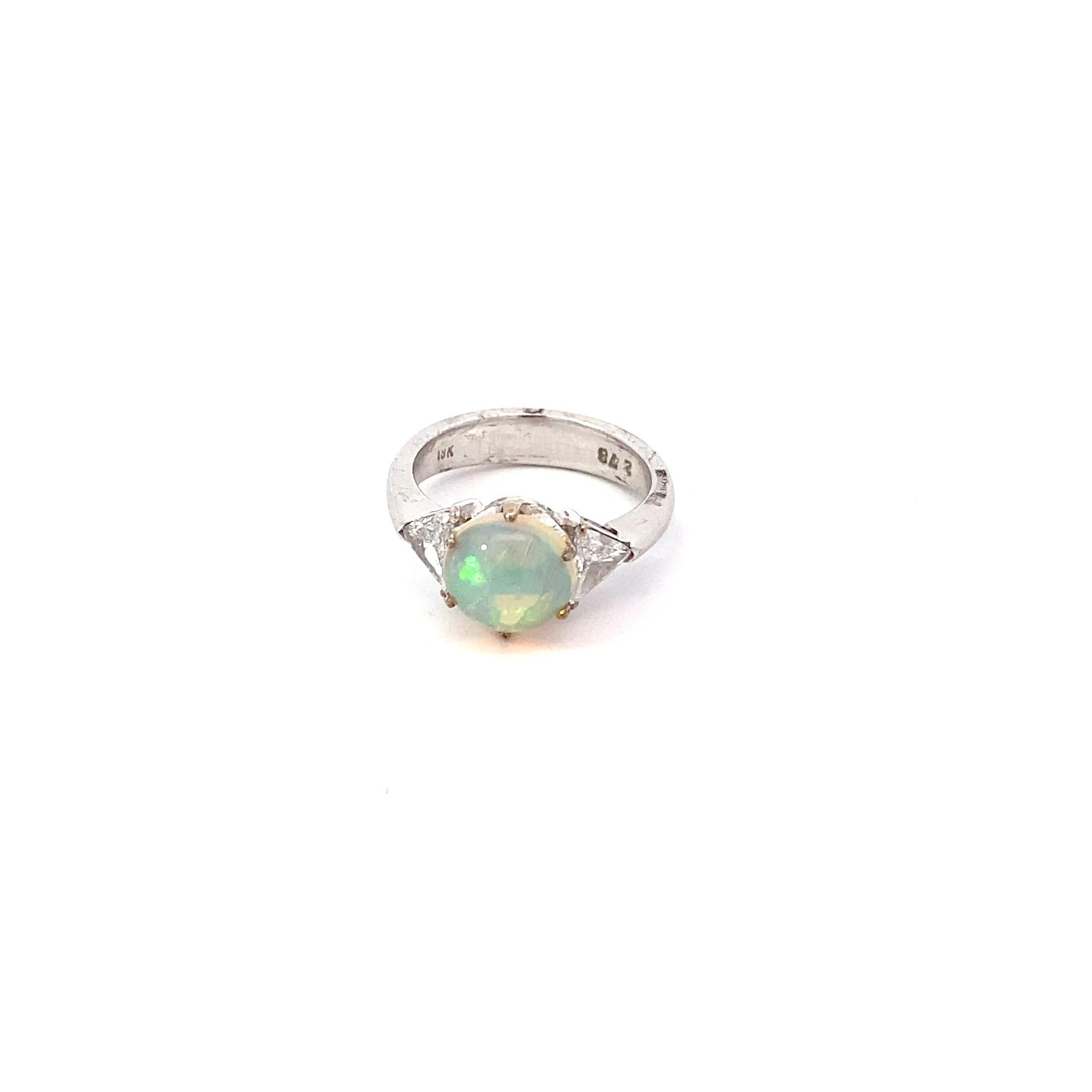 Antique Opal and Trillion Cut Diamond Ring In Good Condition For Sale In Brooklyn, NY