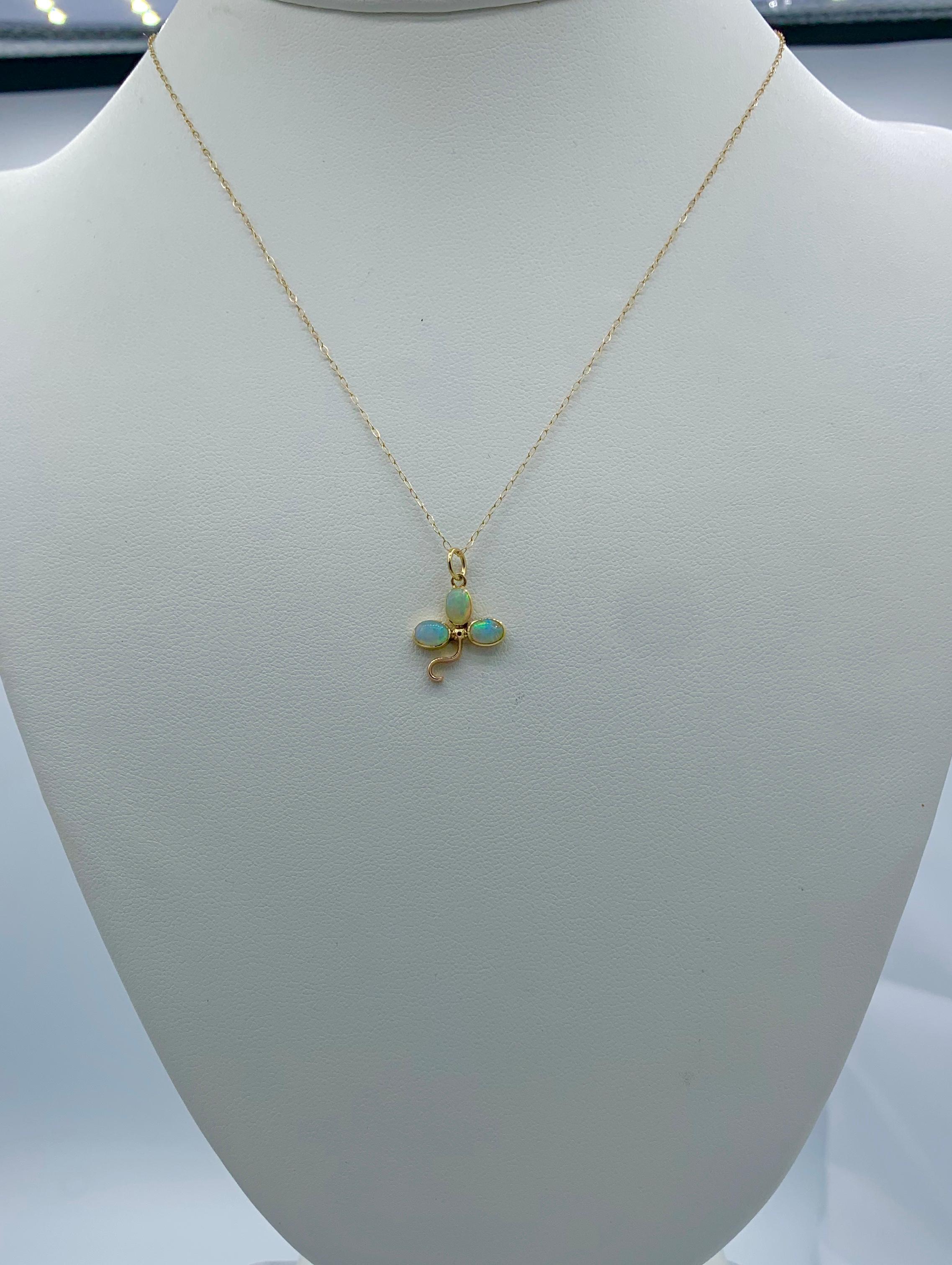 Antique Opal Clover Flower Pendant Charm Gold Victorian Edwardian In Excellent Condition For Sale In New York, NY