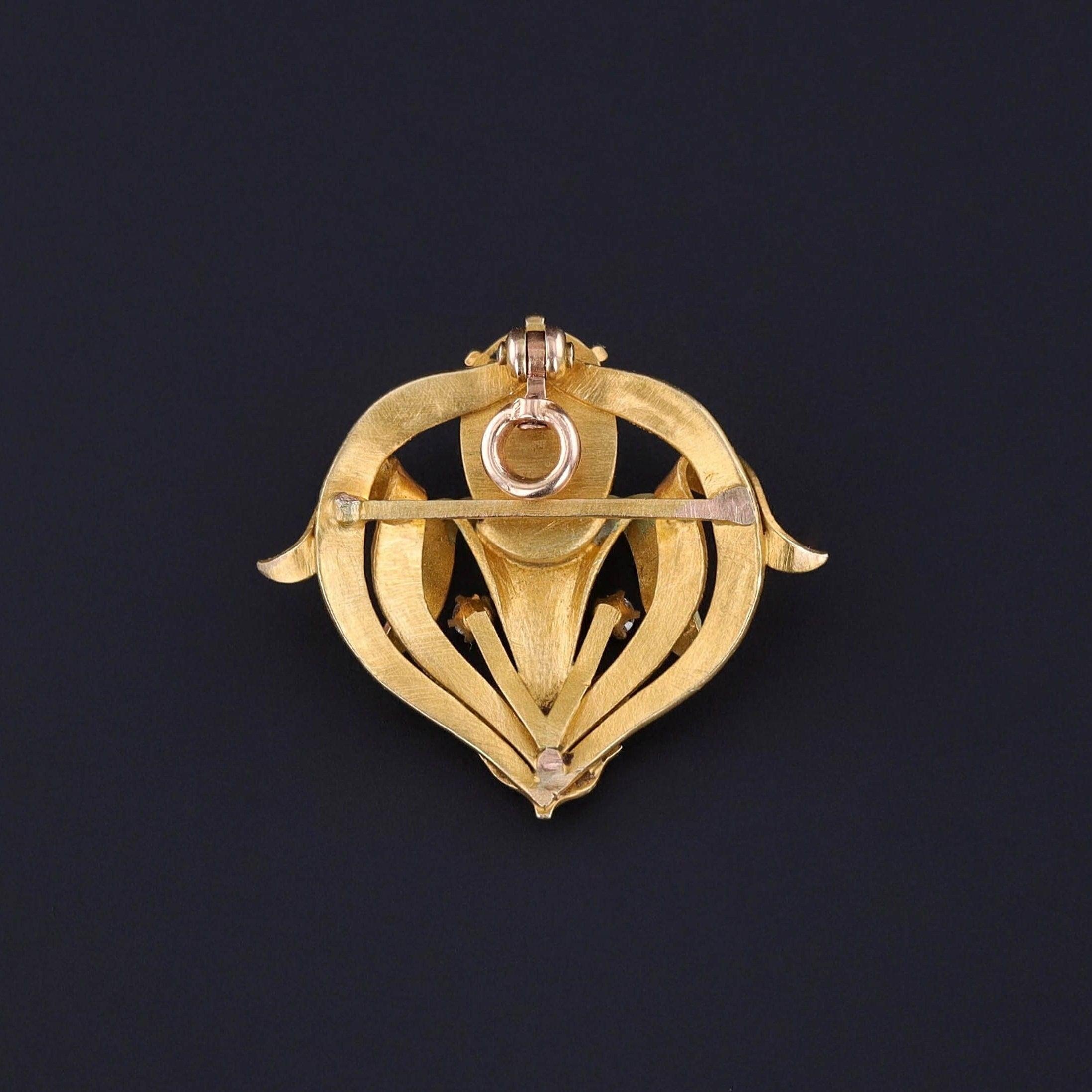 Art Nouveau Ciondolo antico a forma di fiore d'opale in oro 14k in vendita
