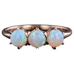 Antique Opal Ring of 14k Gold
