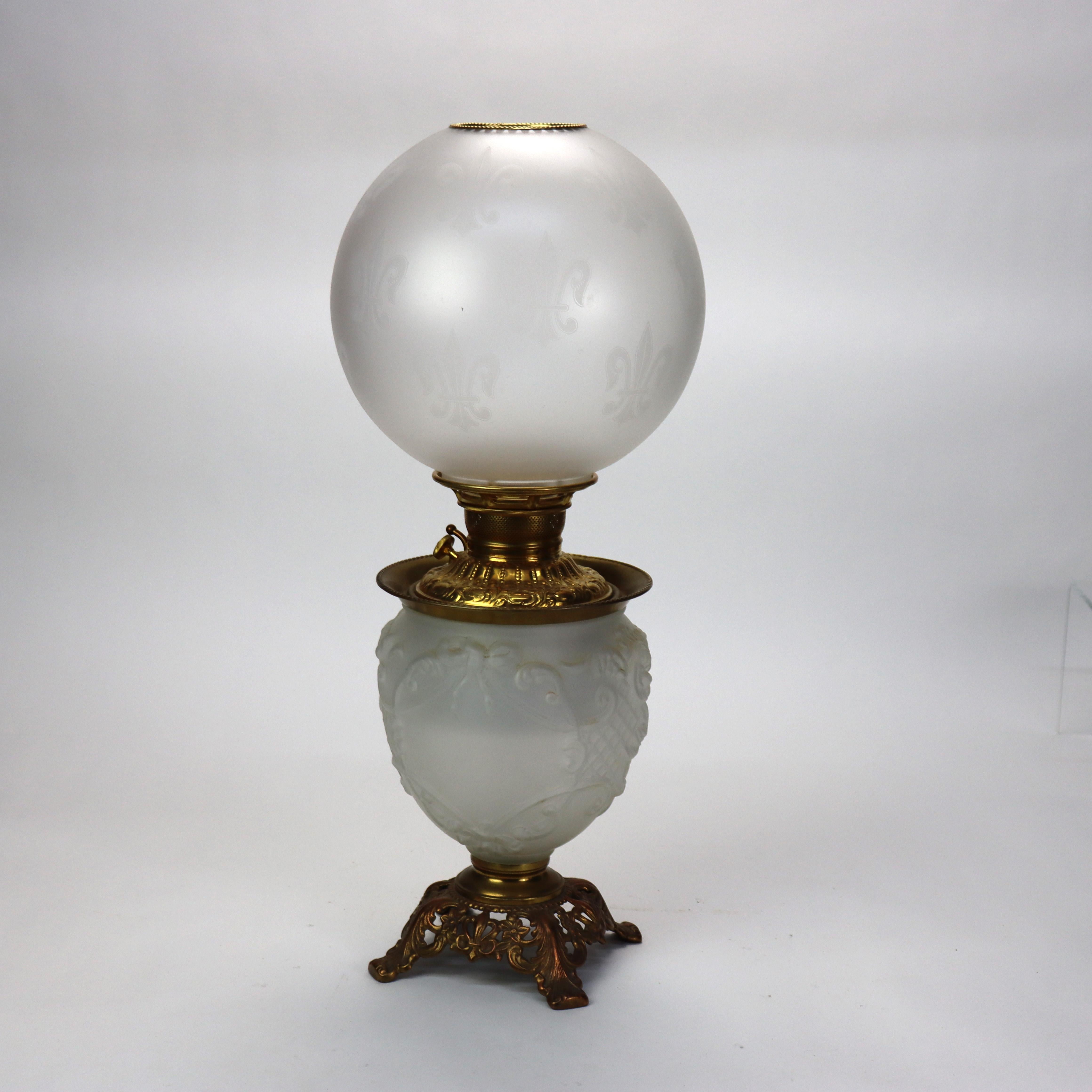 Ottone Antica lampada ad olio in vetro opalescente goffrato 