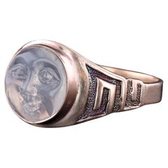Antique Opalescent Glass Man in the Moon Ring of 8k Gold