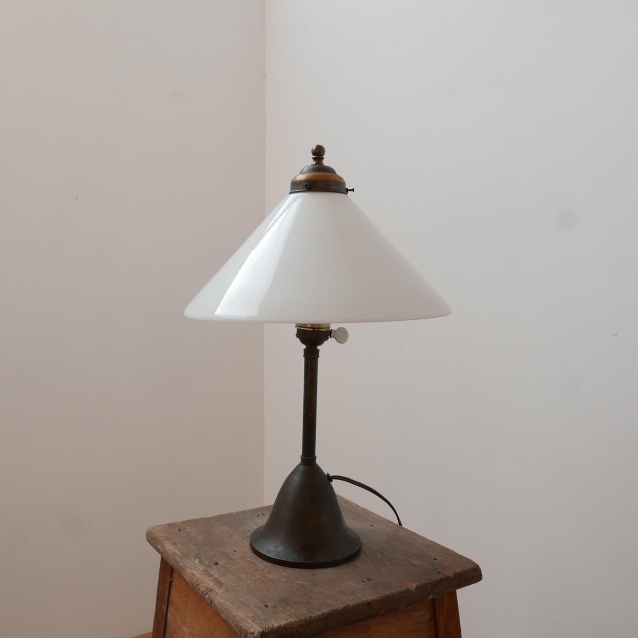 Antique Opaline Glass and Brass Table Lamp In Good Condition In London, GB
