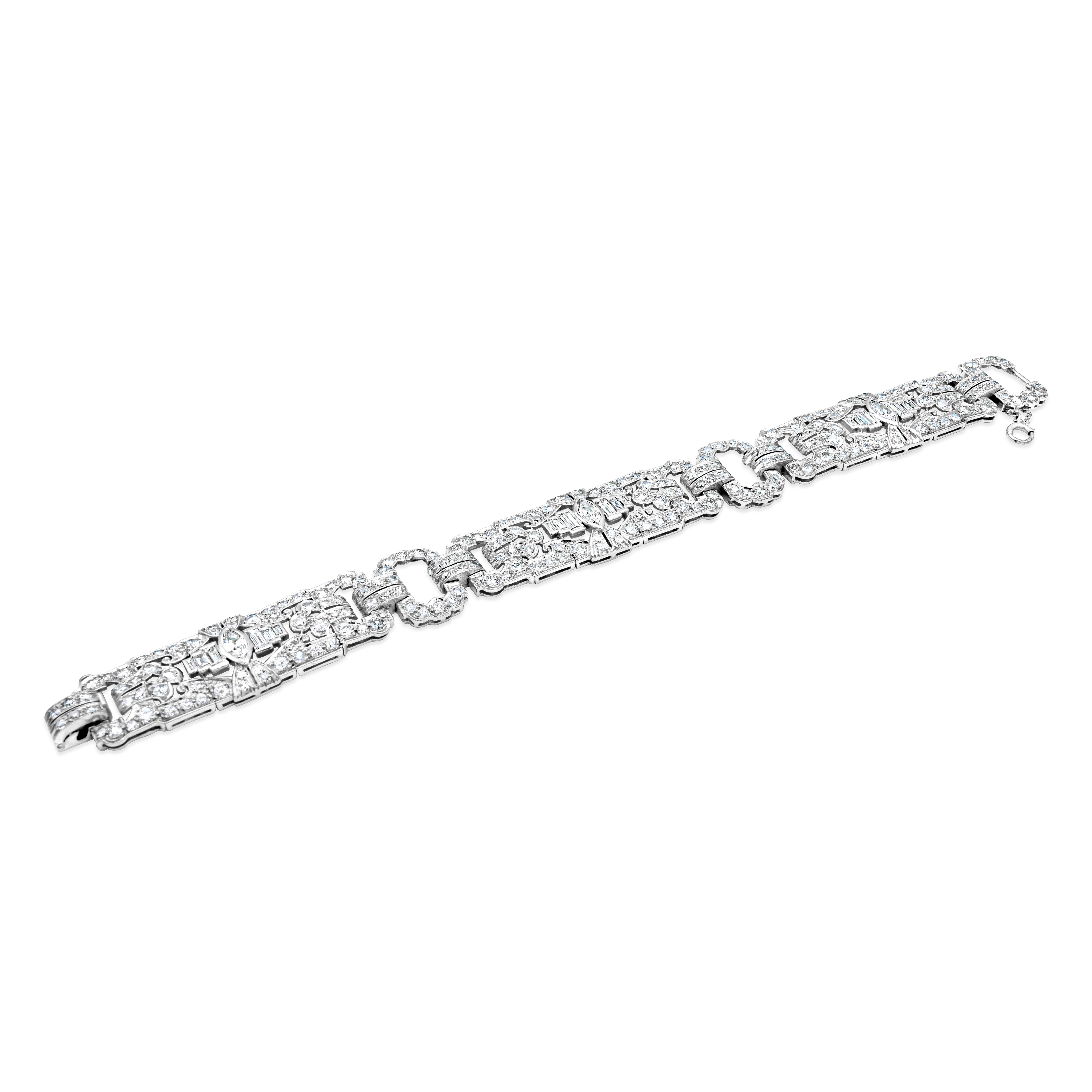 Antikes durchbrochenes Art-Déco-Armband aus Platin mit 14,30 Karat Diamanten im Fancy-Schliff Damen im Angebot