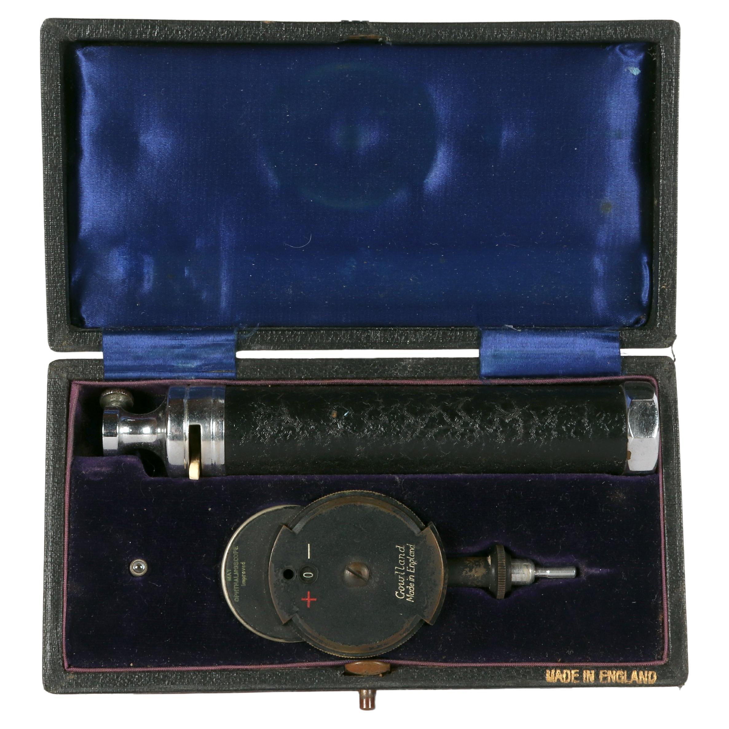 Ophtalmoscope antique Gowllands 'mai ophtalmoscope amélioré'. Angleterre, 1940. en vente