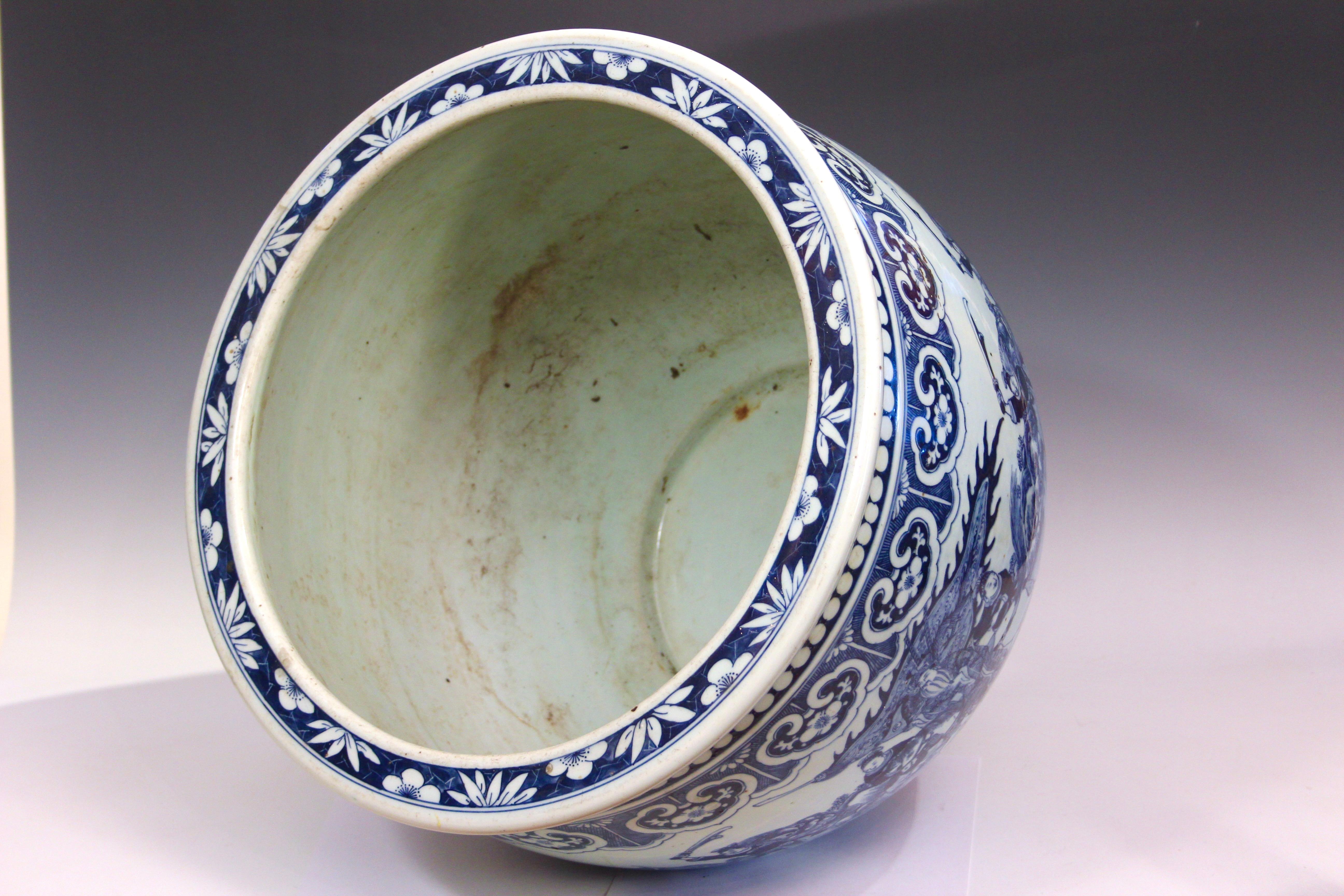 Antique or Old Chinese Porcelain Jardiniere Planter Large Blue & White 18x18