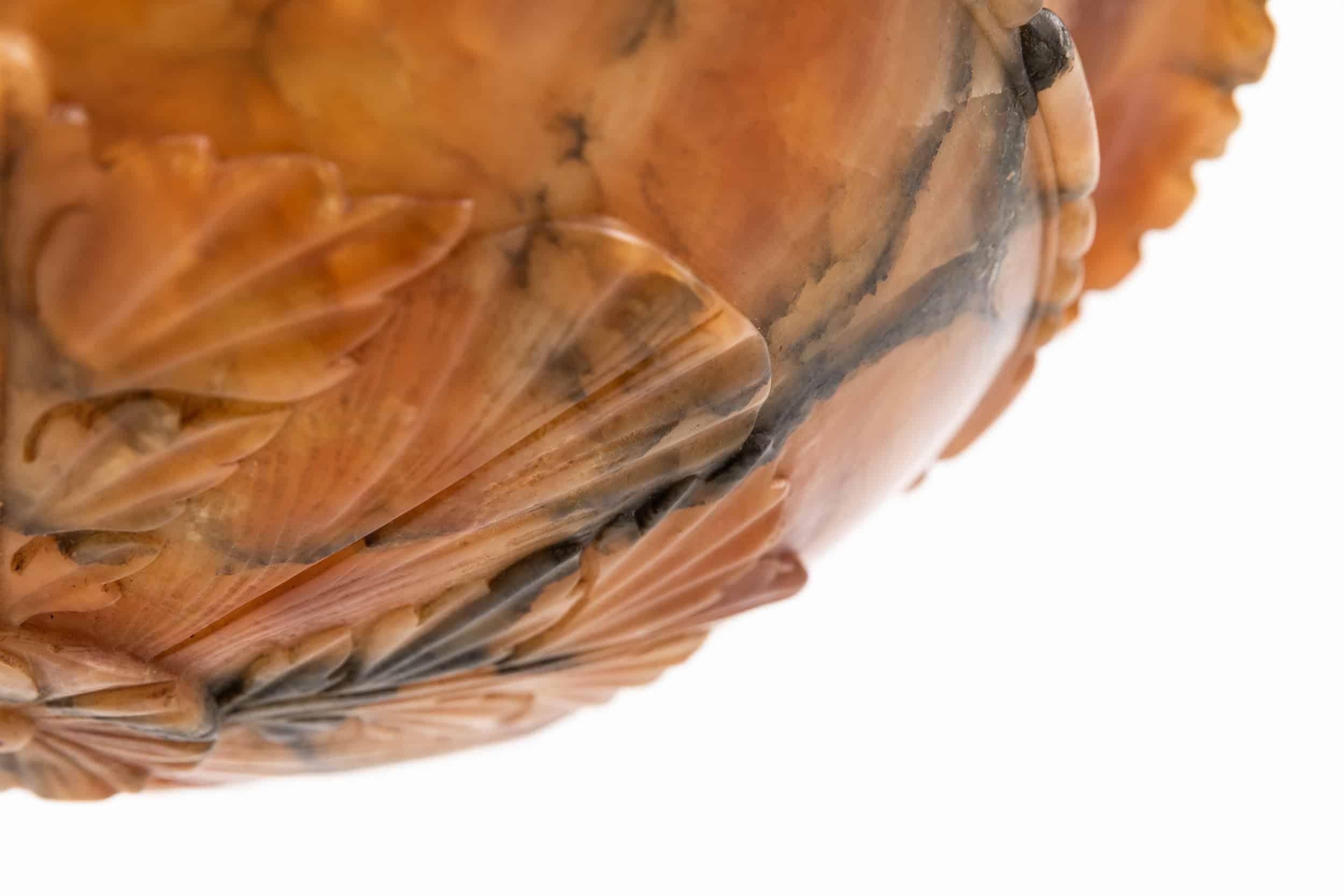 Inglese Antico Plafonnier arancione da soffitto in alabastro intagliato a mano, C.C. 1920 in vendita