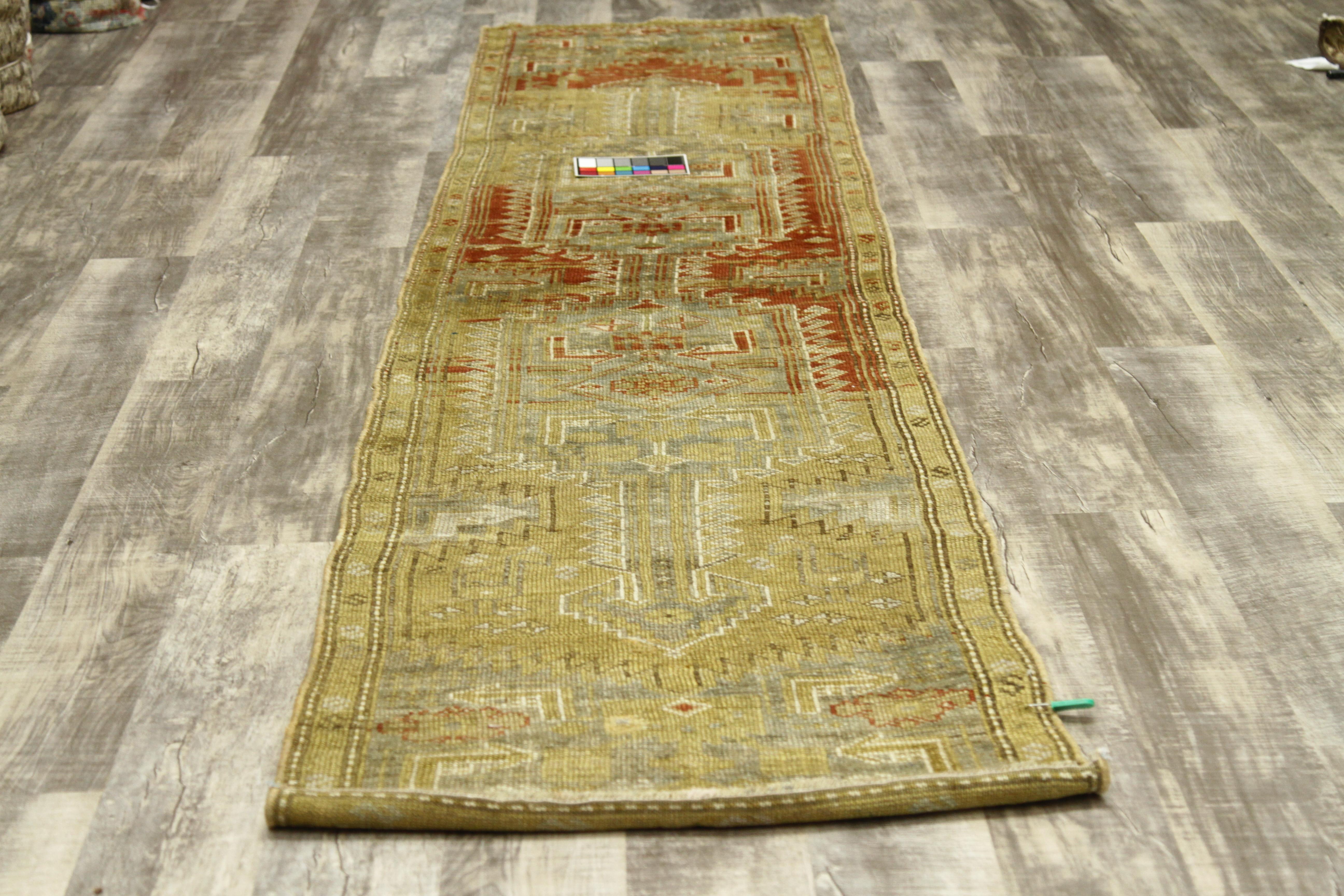 Wool Antique Organic Rug in Kolayaei Design with Fantastic Colors, circa 1930s For Sale