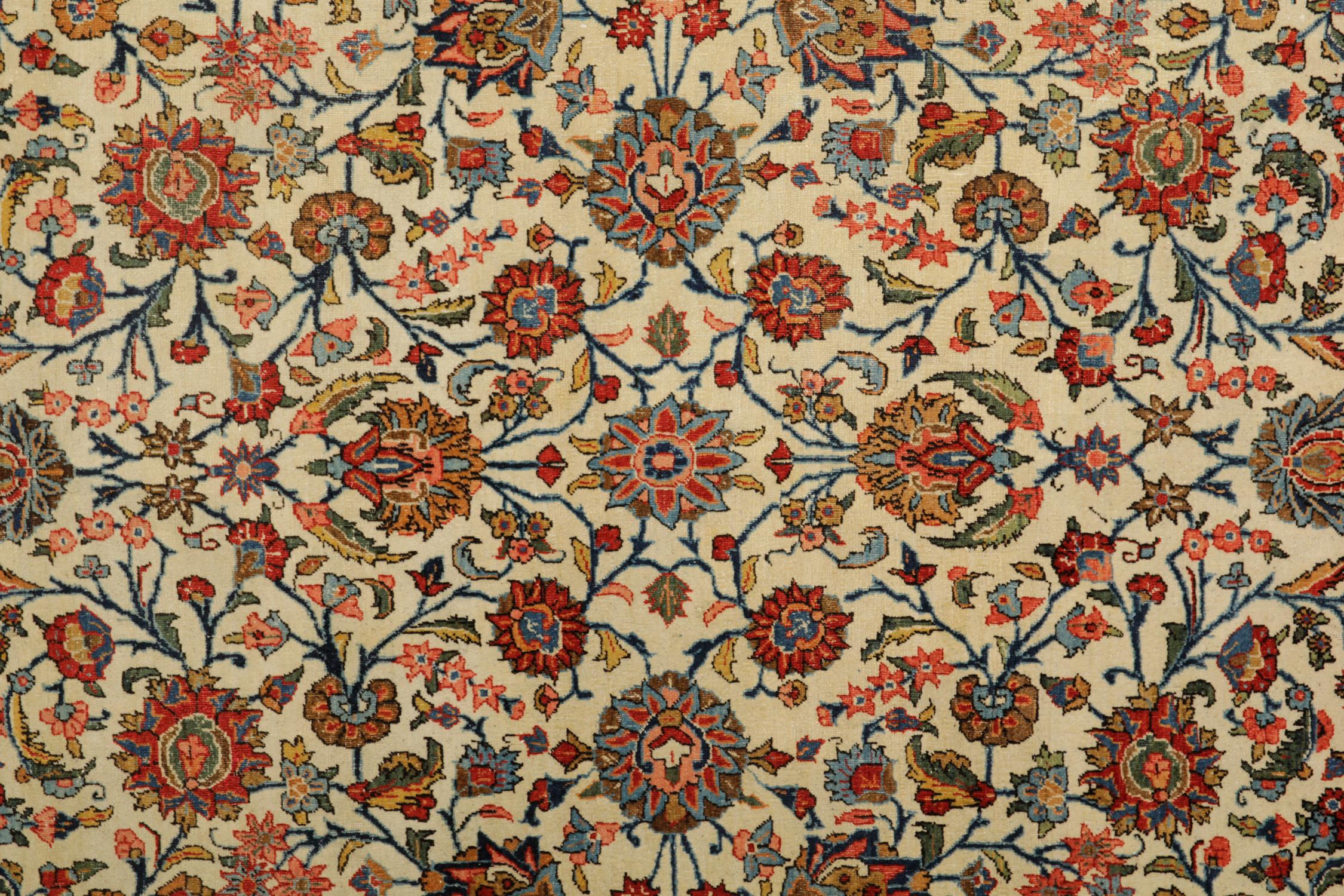 This wool rug is a fine example of an antique rugs woven in the 1880s. The design features an intricatley woven symmetrical design, with floral and botanica motifs. Highly-detailed floral and botanical designs flow beautifully through the centre