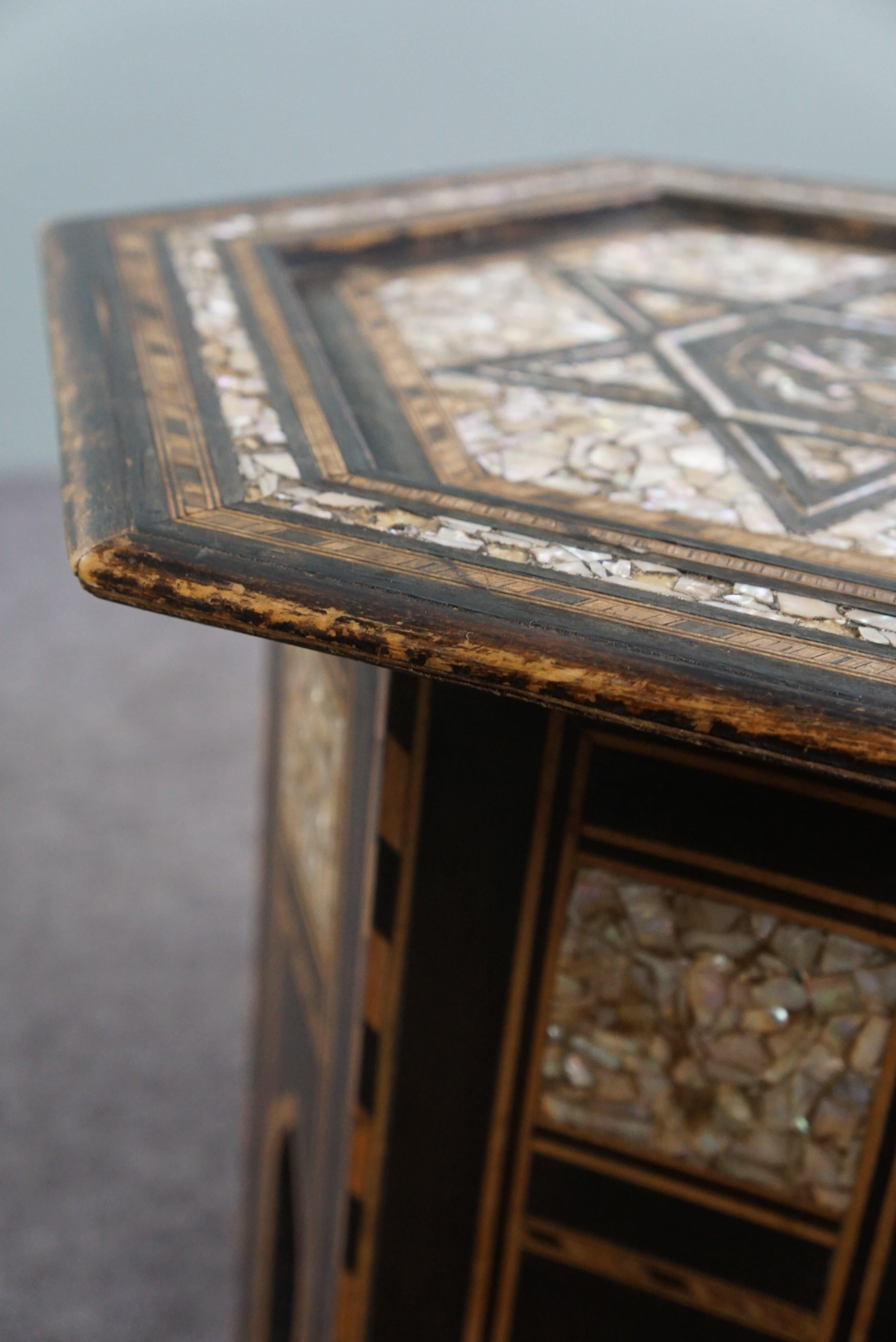 Antique Oriental mosaic side table For Sale 2