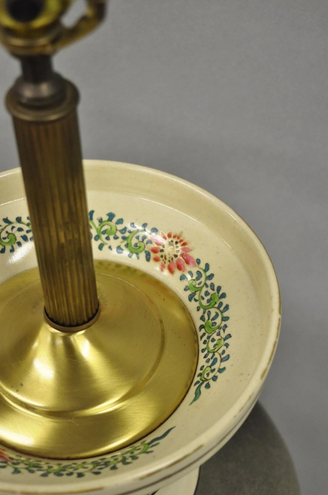 Ancienne lampe de table japonaise en porcelaine surdimensionnée de Satsuma avec oies en vente 6