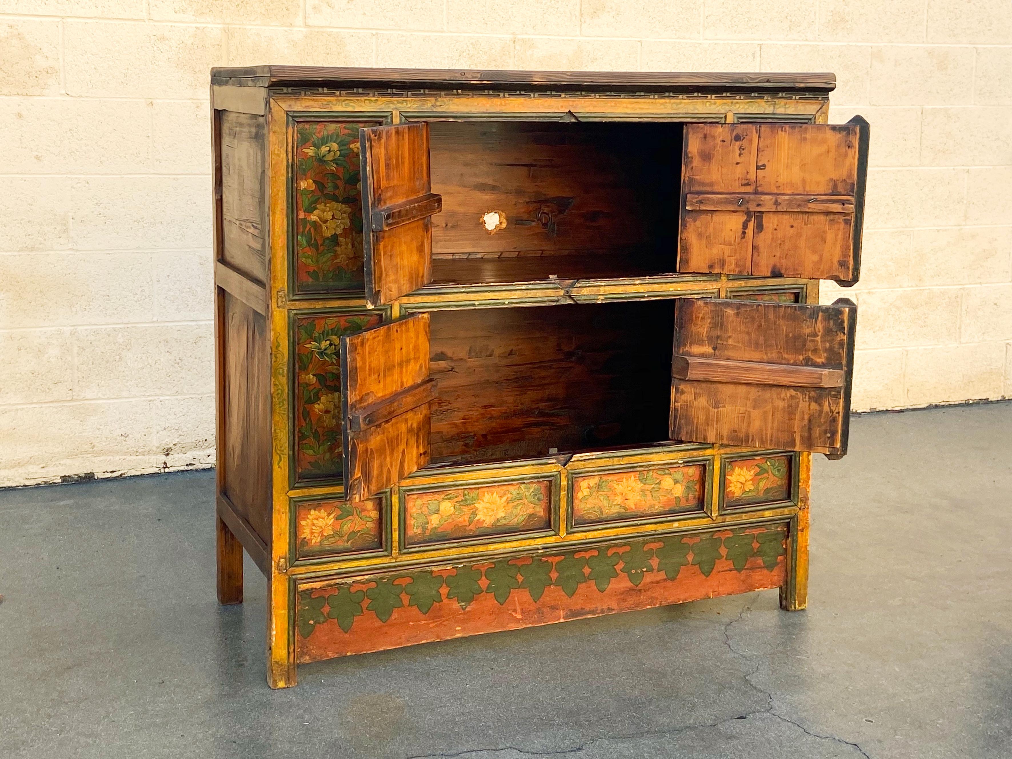 Antique Oriental Painted Hutch Cabinet In Good Condition In Alhambra, CA