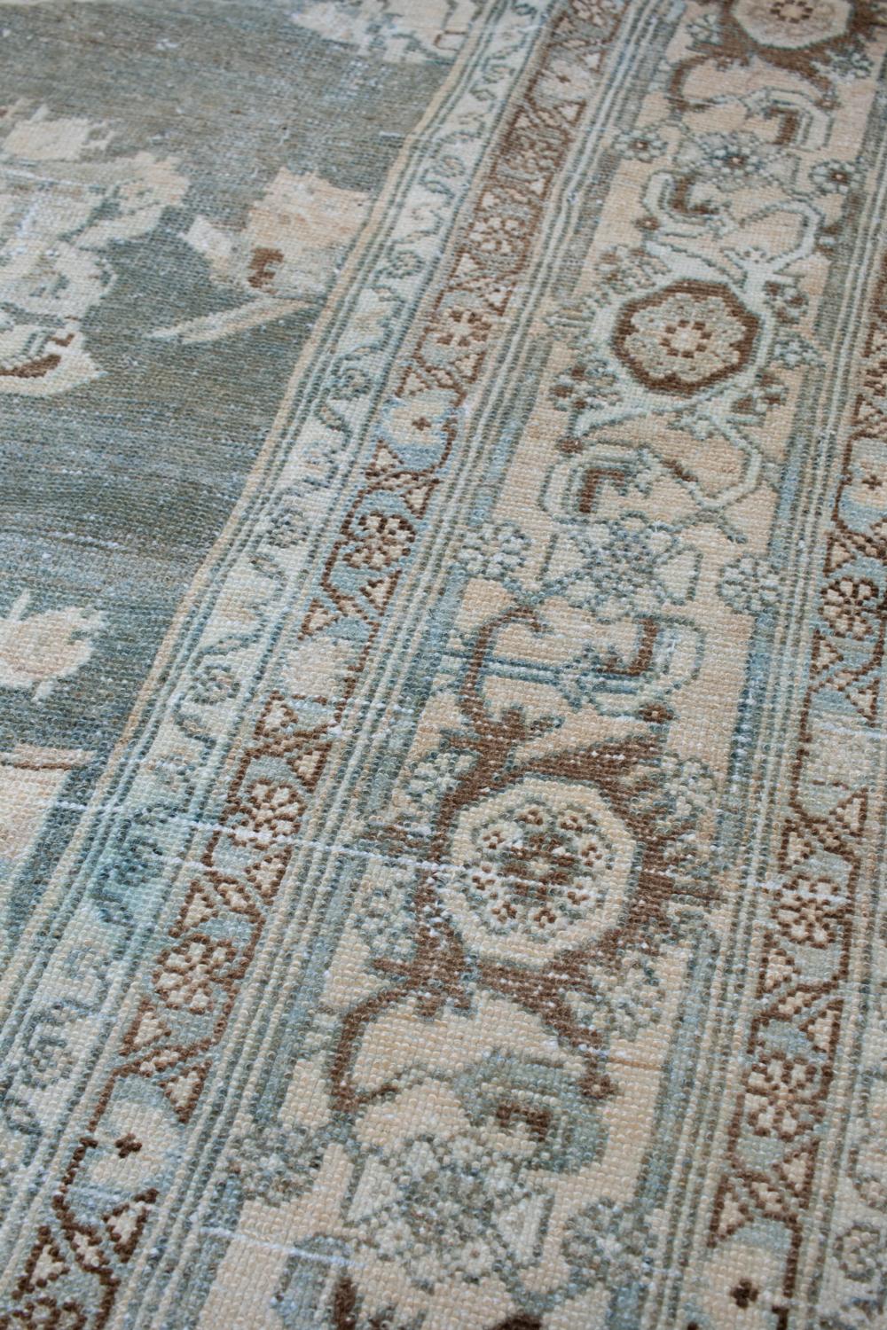 Antique Oriental Persian Rug For Sale 8