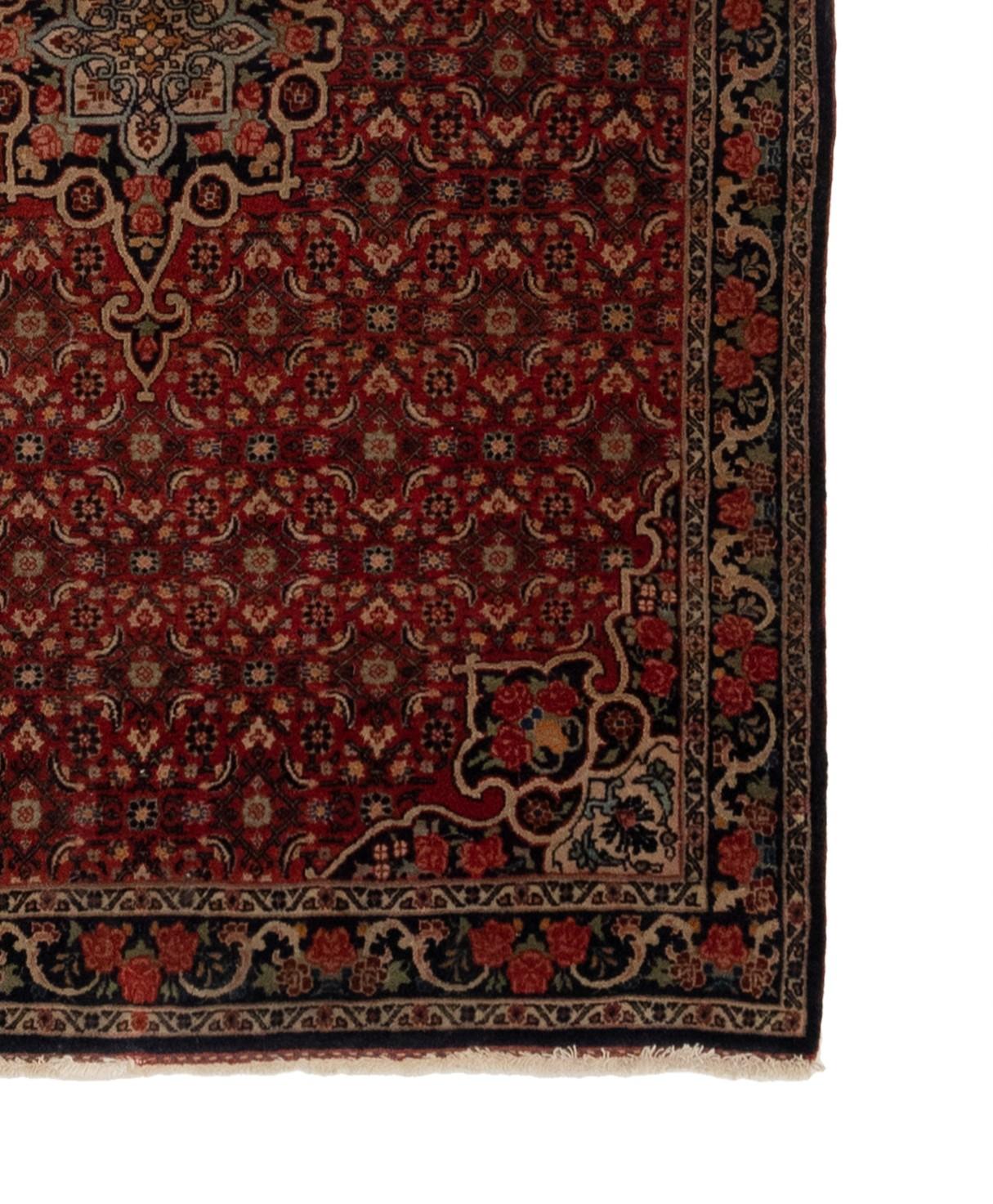 Antique Oriental Rug with floral design on ivory field circa 1880's  In Good Condition For Sale In Los Angeles, CA