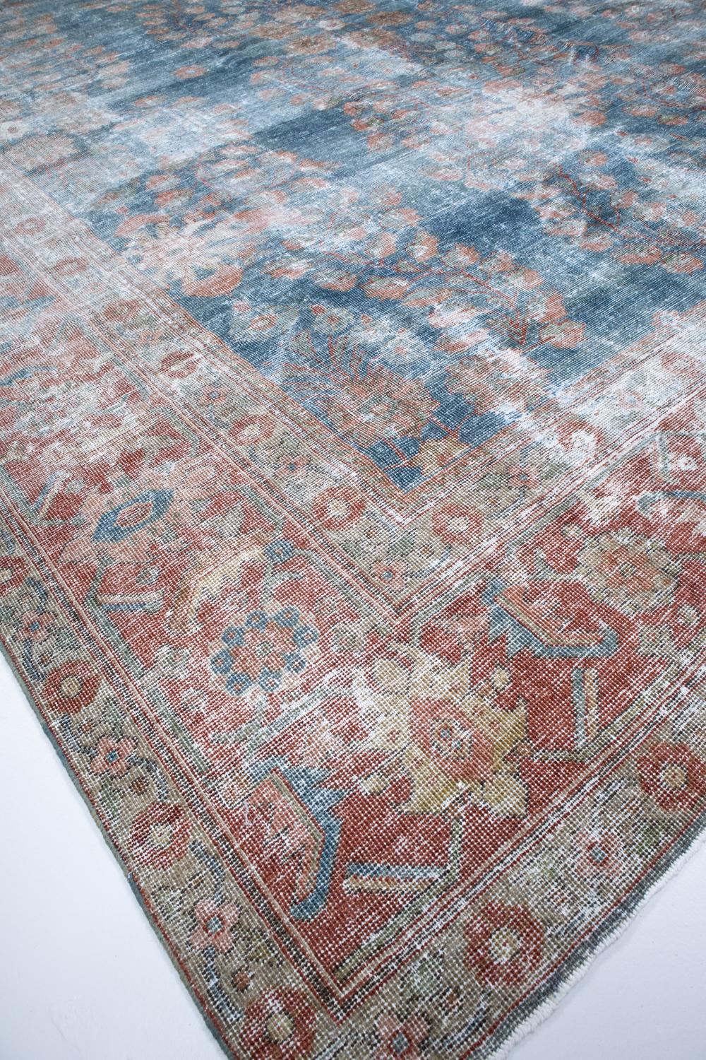 Room Size Distressed Persian Sarouk Rug In Fair Condition For Sale In West Palm Beach, FL