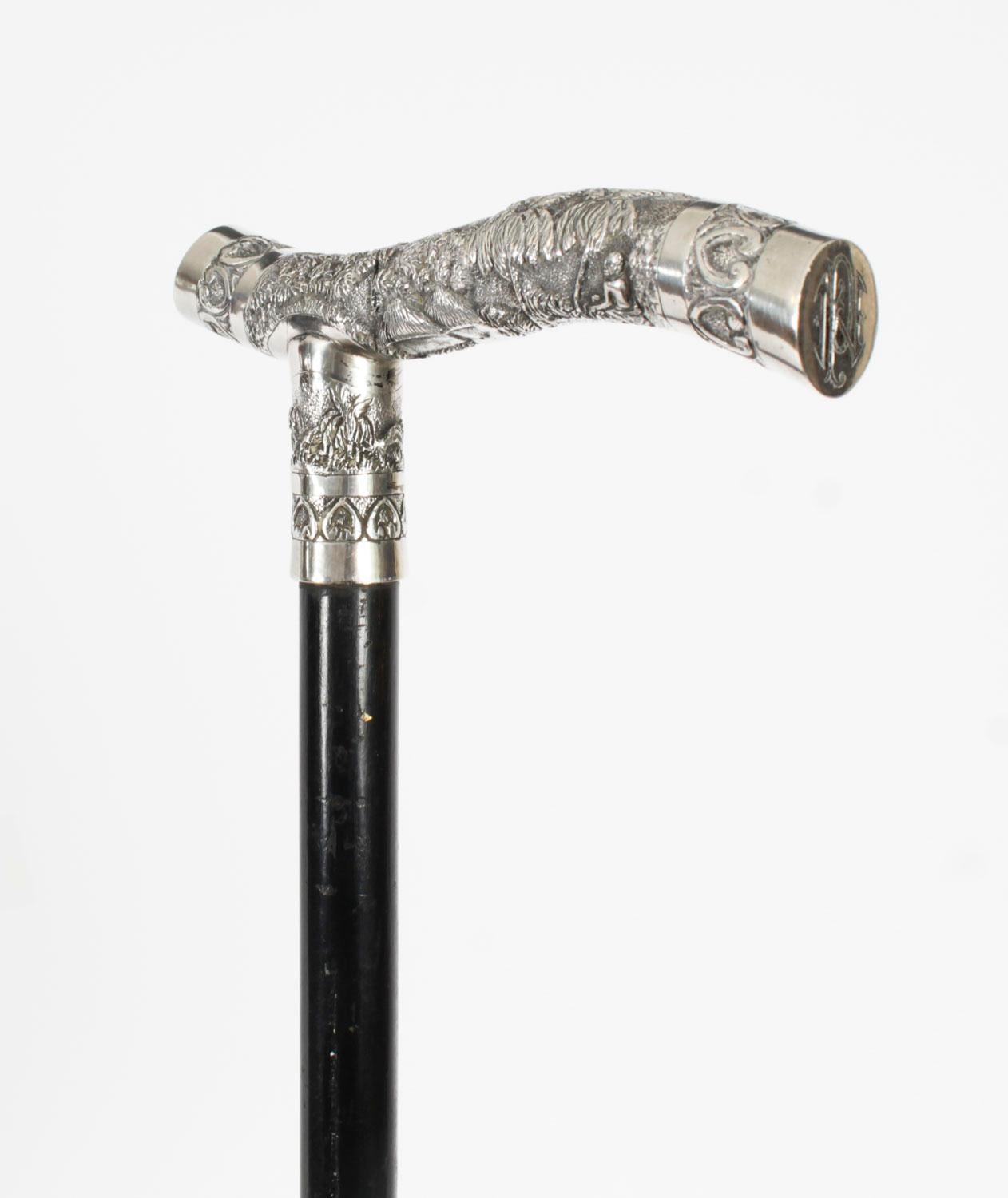 This is a beautiful antique oriental ladies silver handled walking stick, circa 1880 in date
 
The striking stick features an ornate silver Crutch handle featuring profusely embossed oriental foliate decoration, on a gently tapering ebonized