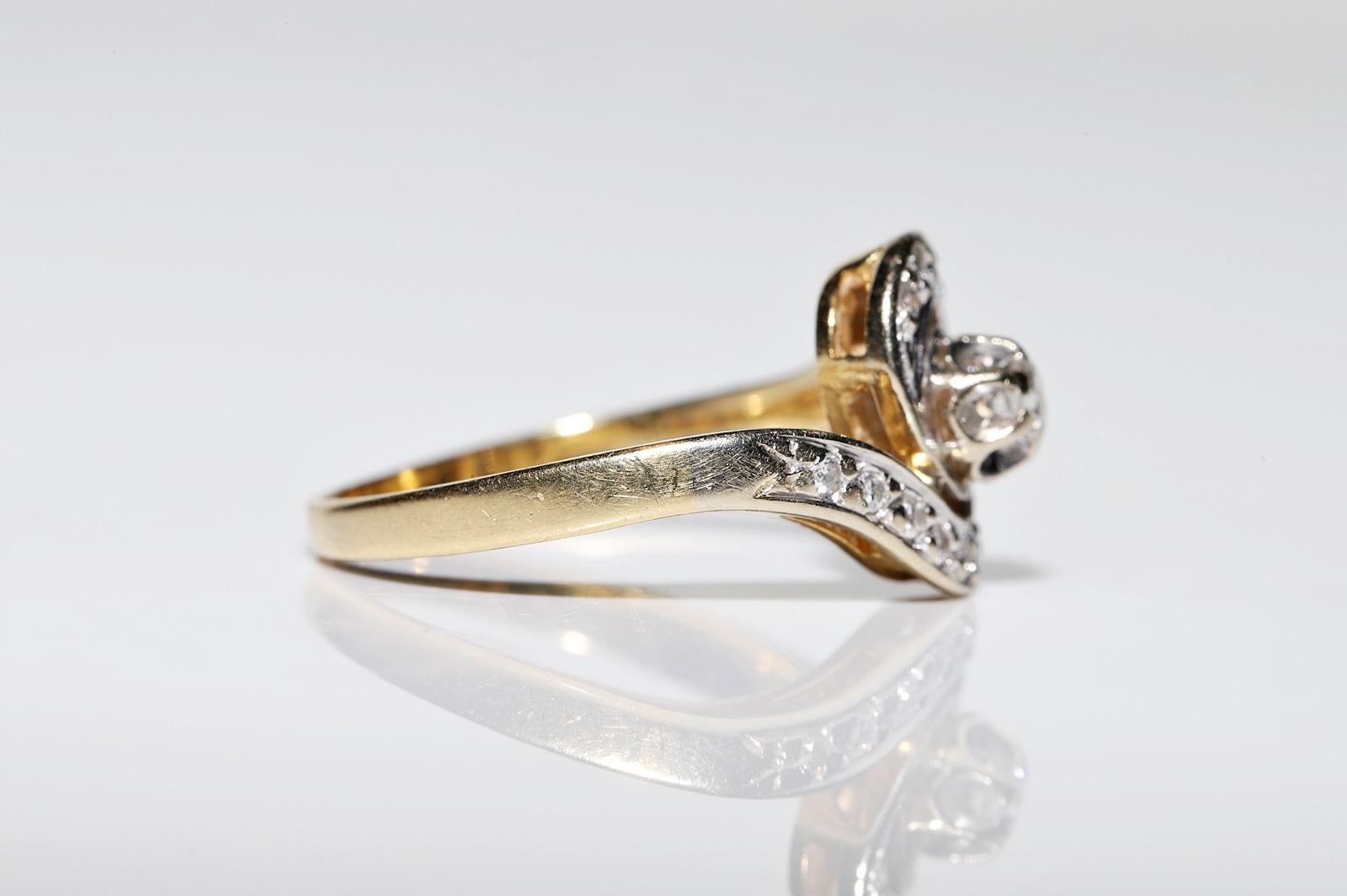 Antique Original 18k Gold  Circa 1920s Art Deco Natural Diamond Decorated Ring  For Sale 1