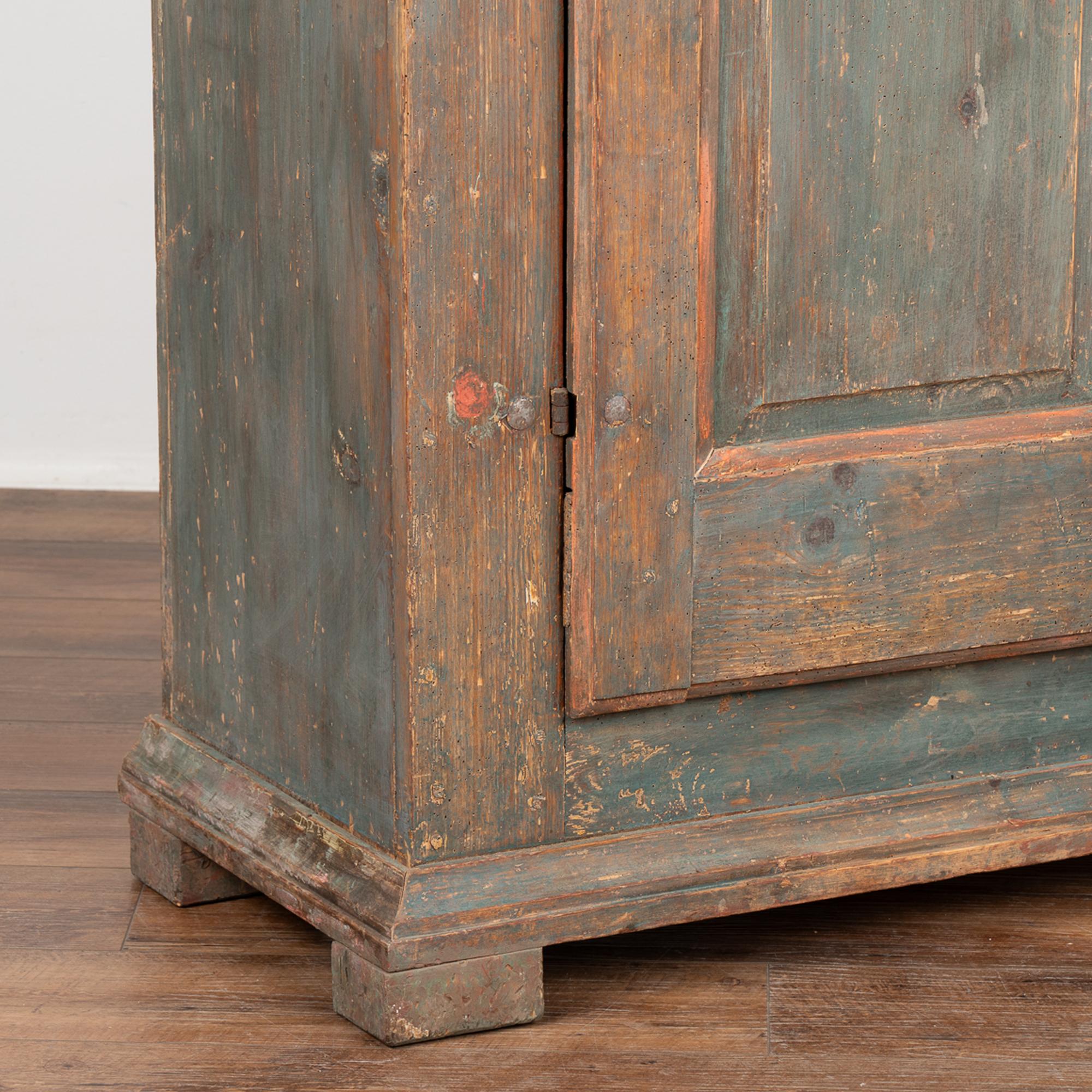 Antique Original Blue Painted Armoire, Sweden circa 1780 In Good Condition In Round Top, TX