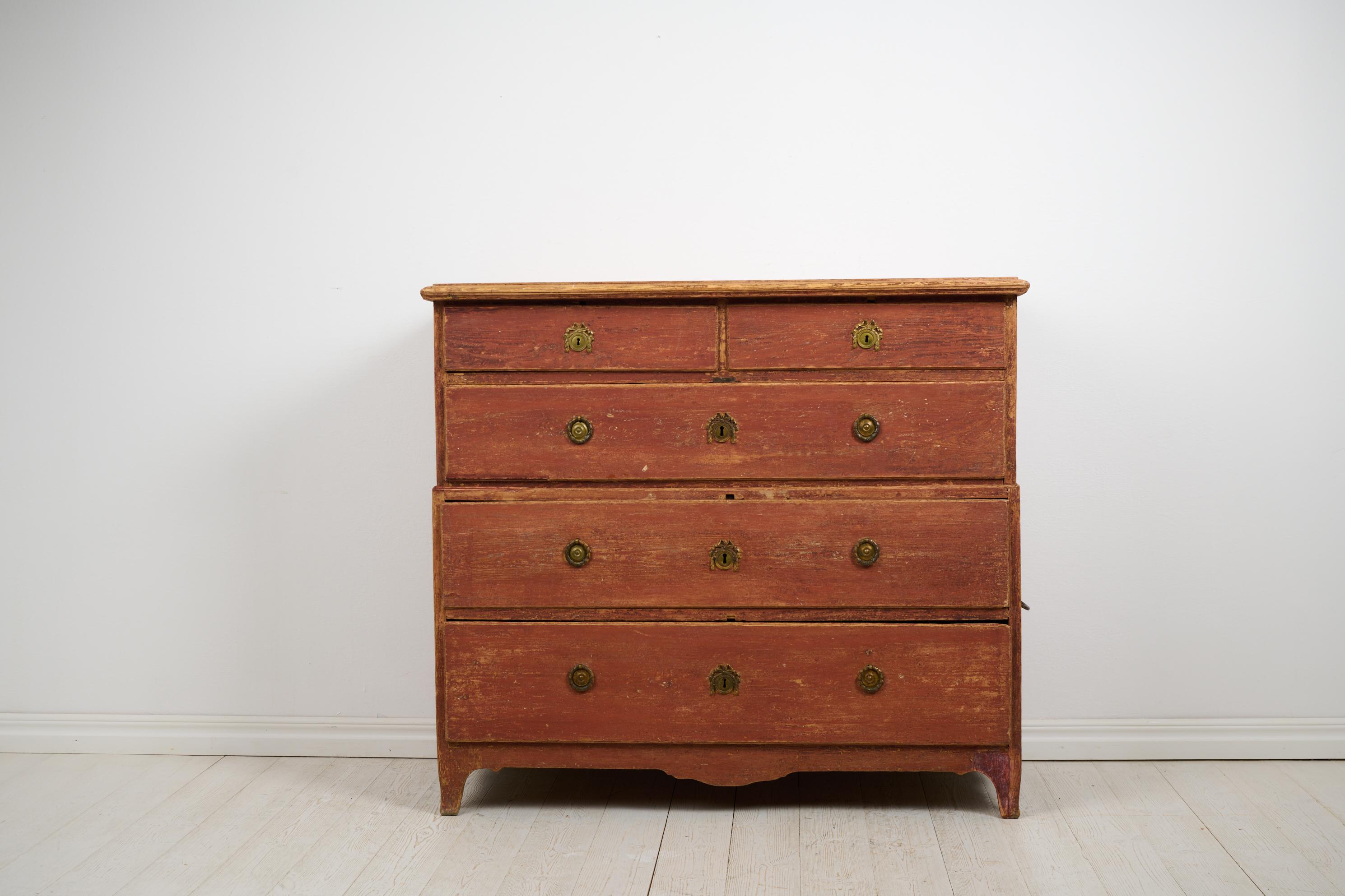 Suédois Ancienne commode originale de la période gustavienne de Stockholm, Suède en vente