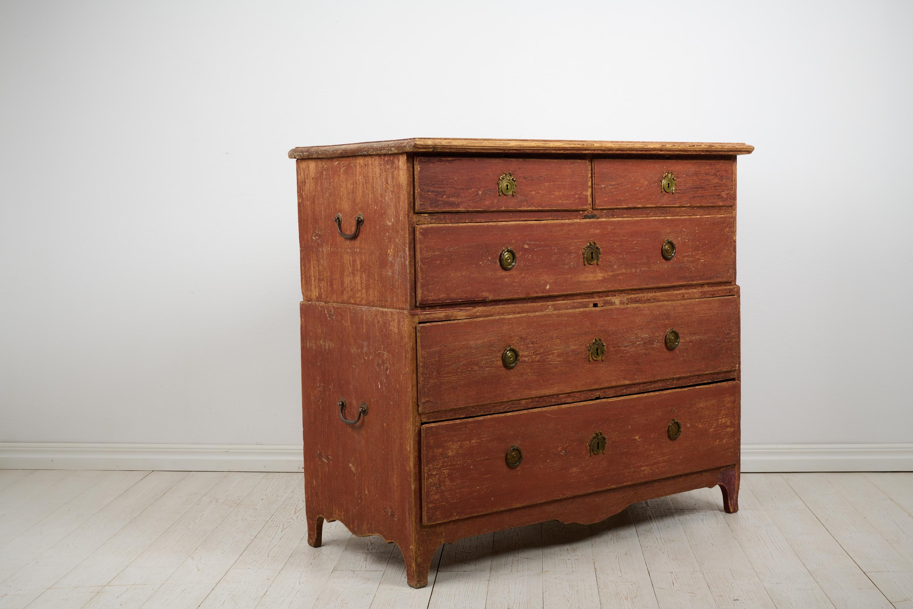 Ancienne commode originale de la période gustavienne de Stockholm, Suède Bon état - En vente à Kramfors, SE
