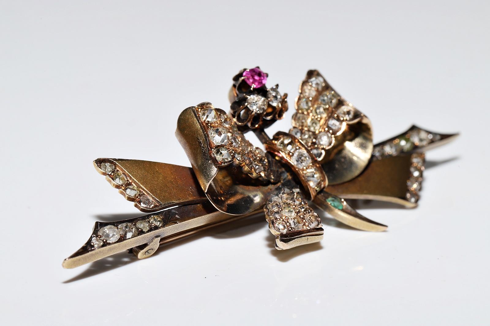 Antique Original Circa 1900s 14k Gold Natural Old Cut Diamond Decorated Brooch For Sale 7