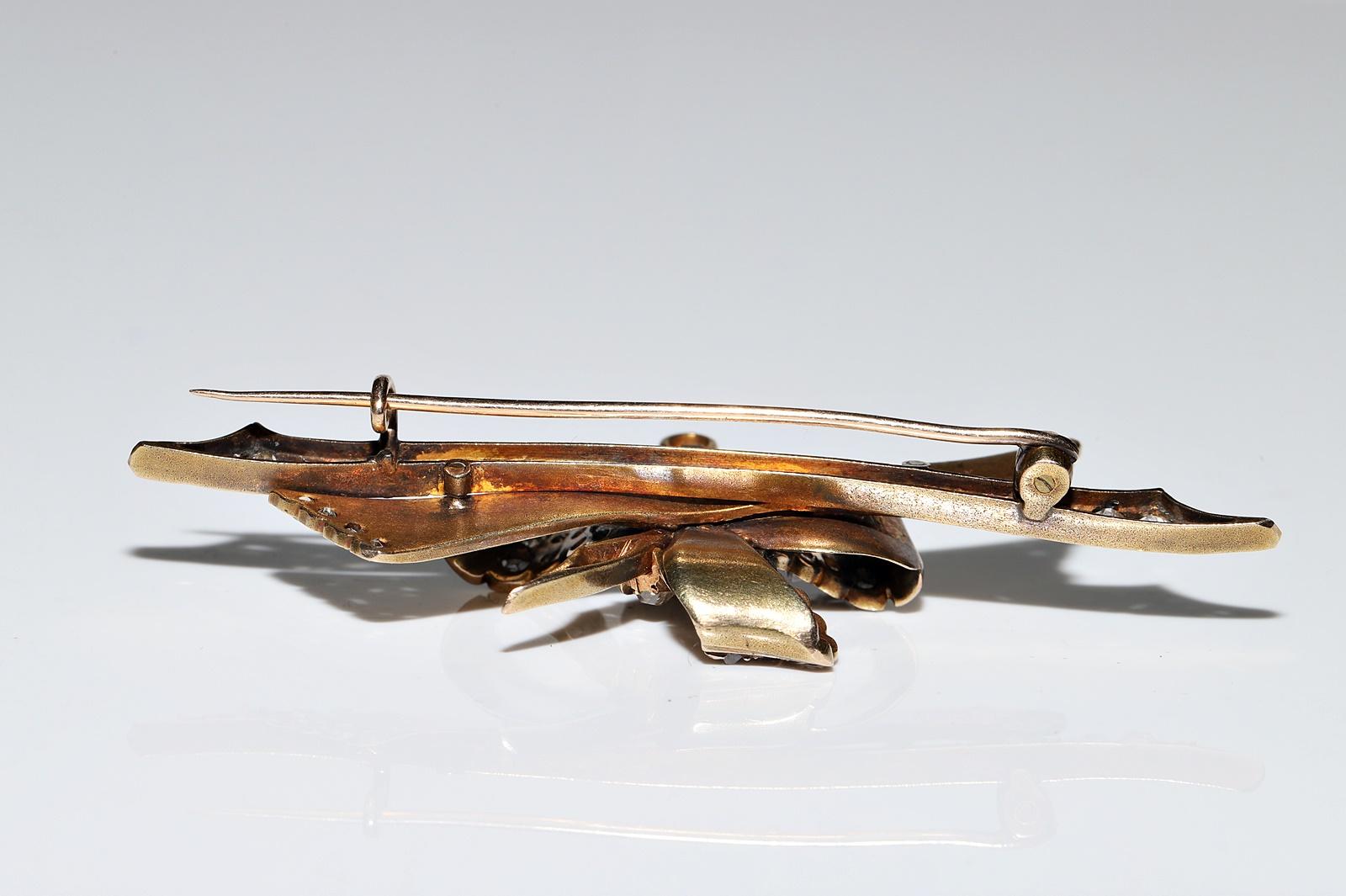 Antike Original Circa 1900er Jahre 14k Gold Natürlicher Altschliff Diamant Dekorierte Brosche im Angebot 1