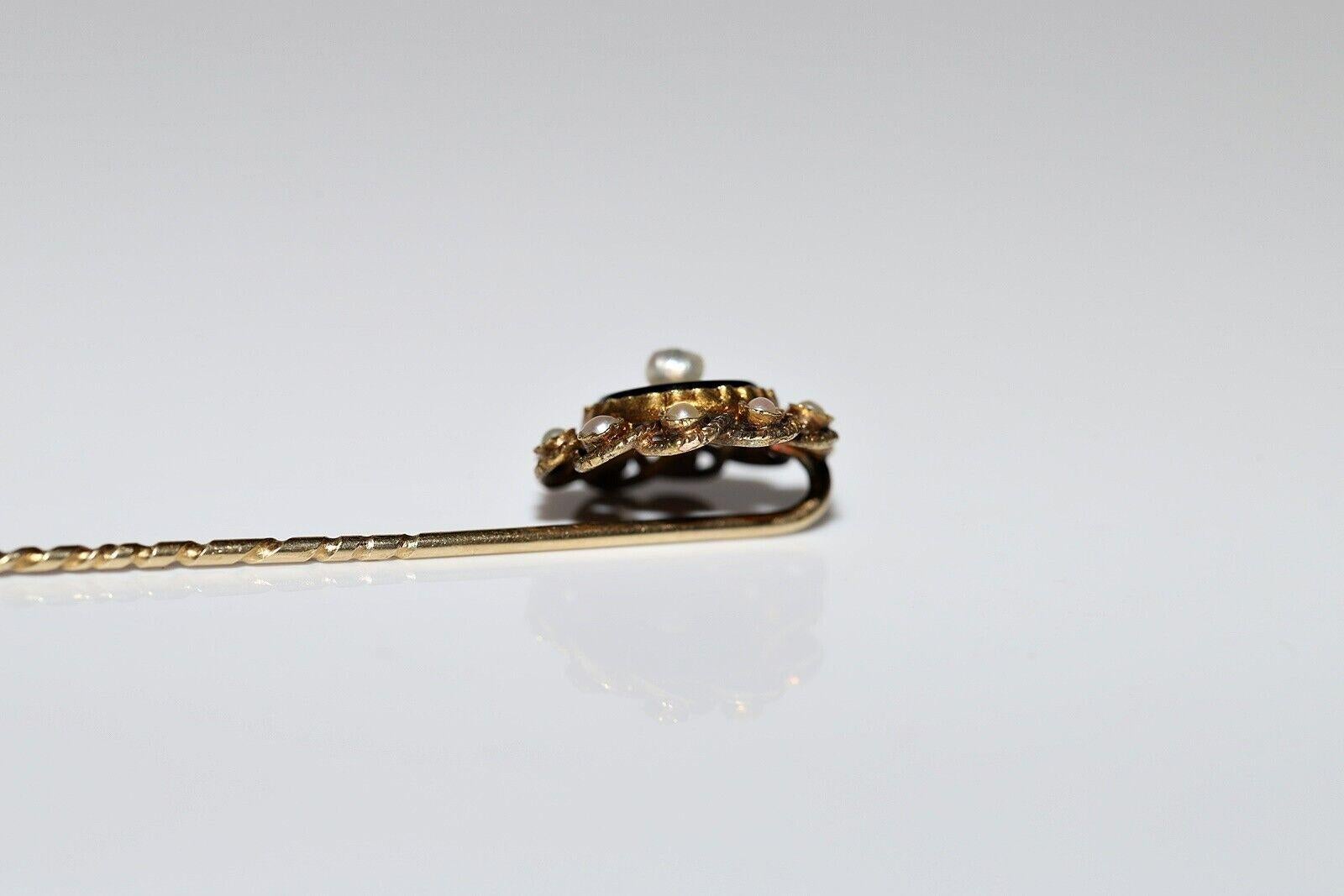 In very good condition.
Total weight is 2.7 grams.
Please contact for any questions.