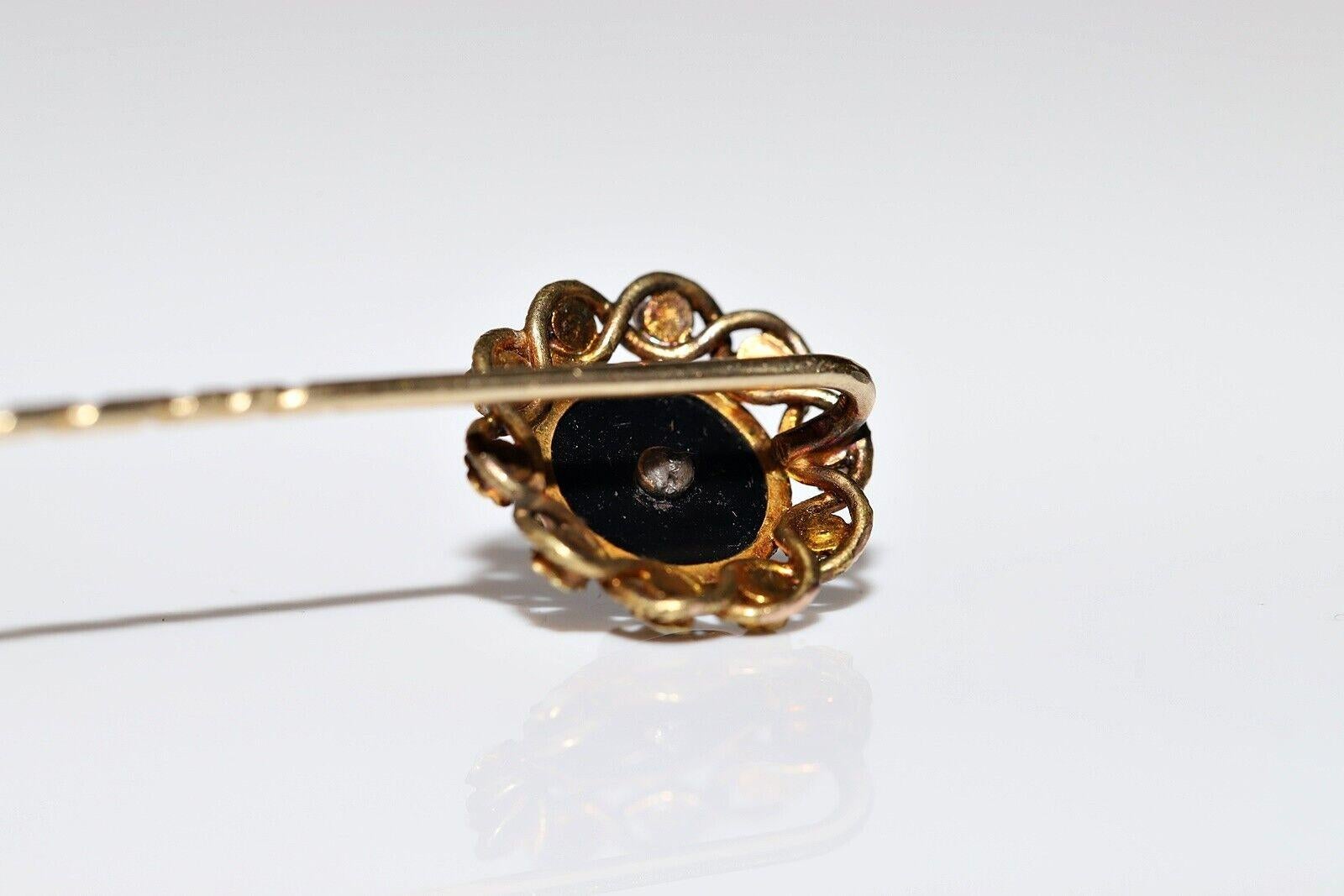Victorian  Antique Original Circa 1900s 14k Gold Natural Pearl And Onyx Decorated Brooch For Sale