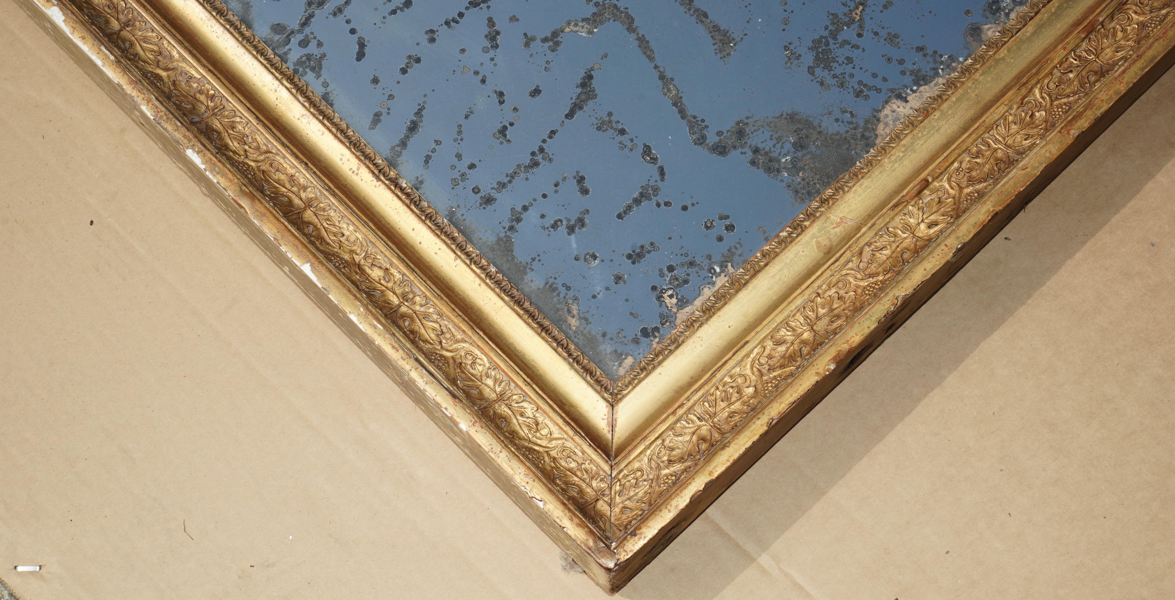 ANTiQUE ORIGINAL FOXED GLASS PLATE CIRCA 1820 LARGE FRENCH GESSO OAK WALL MIRROR im Angebot 1